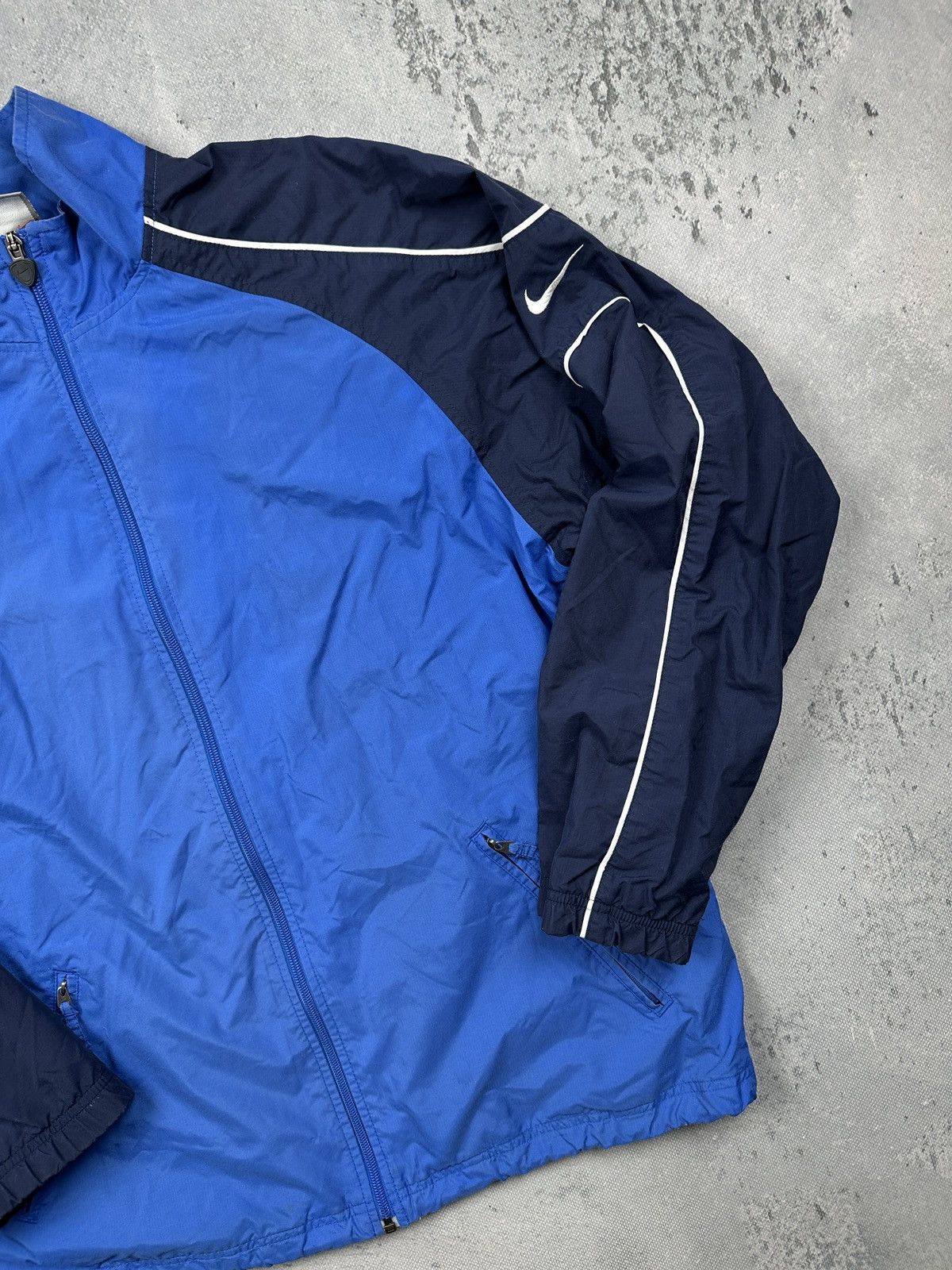 Nike Vintage Nike Blue Navy Track Jacket Full Zip Mesh Lining 90s Size US L / EU 52-54 / 3 - 8 Thumbnail