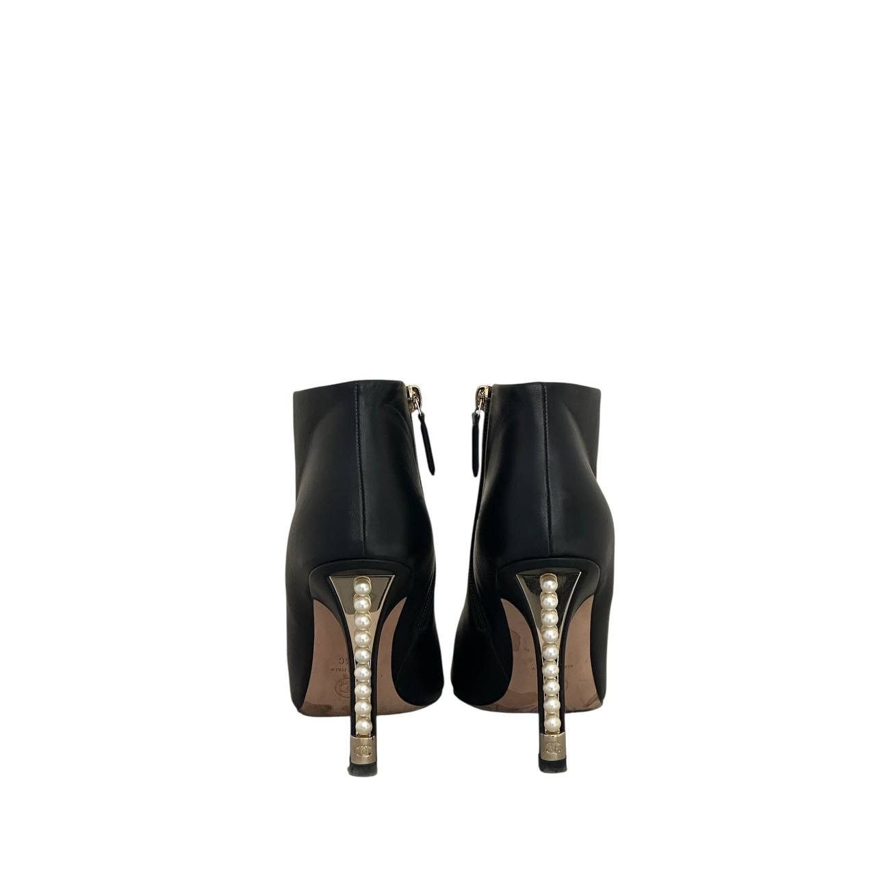 Chanel Chanel Black Leather Pearl Heel Ankle Boots Sz 38.5 Size US 7.5 / IT 37.5 - 4 Thumbnail
