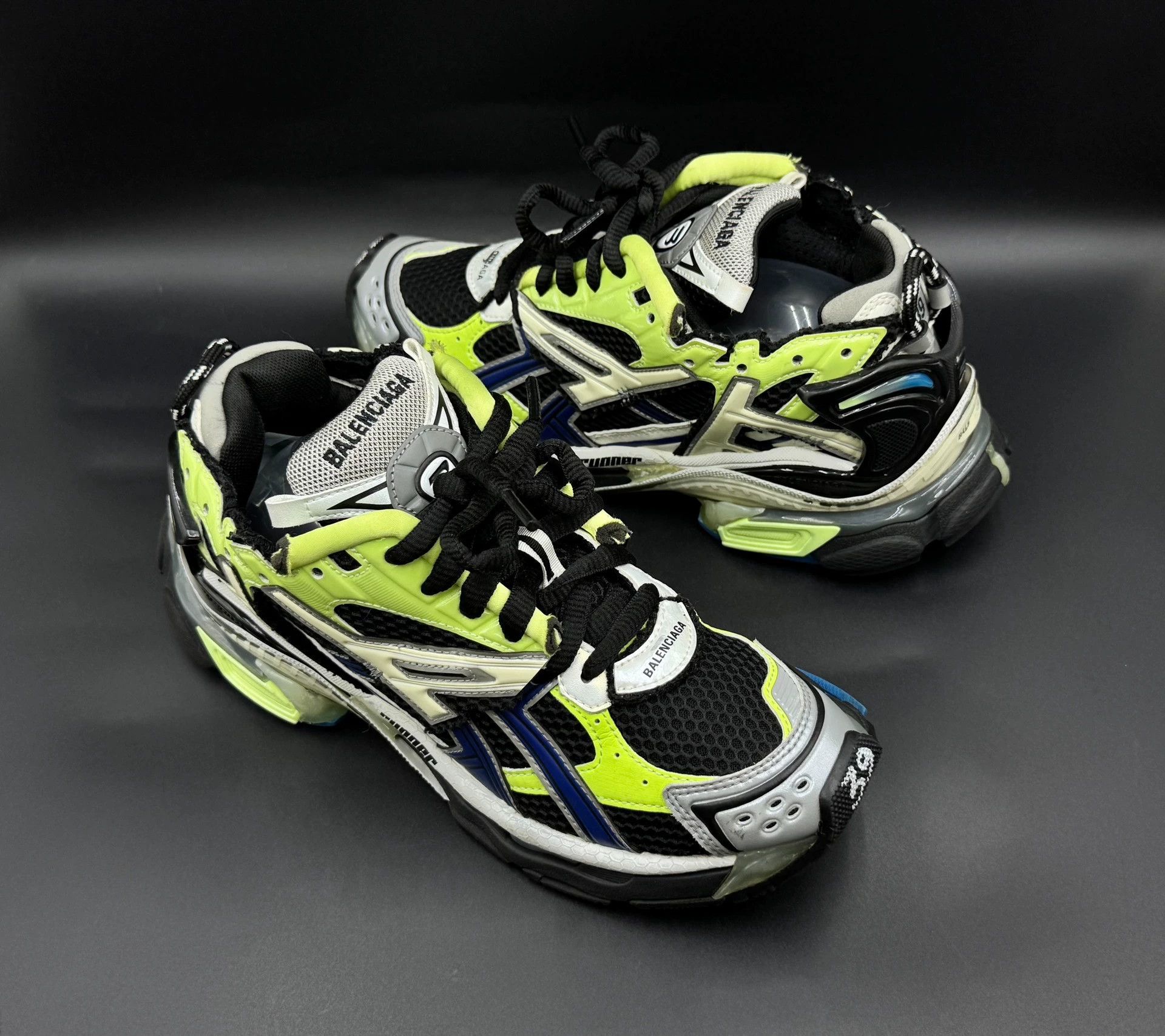 Balenciaga Runner Round Toe Lace-up Low-top Running Shoes