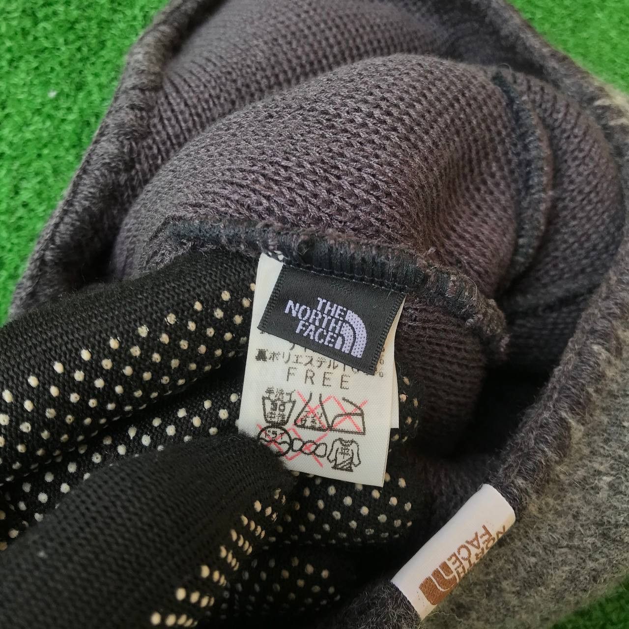 Columbia × The North Face Bundle Deal Earflap beanie TNF and Columbia ACCEPT OFFER Size ONE SIZE - 6 Thumbnail