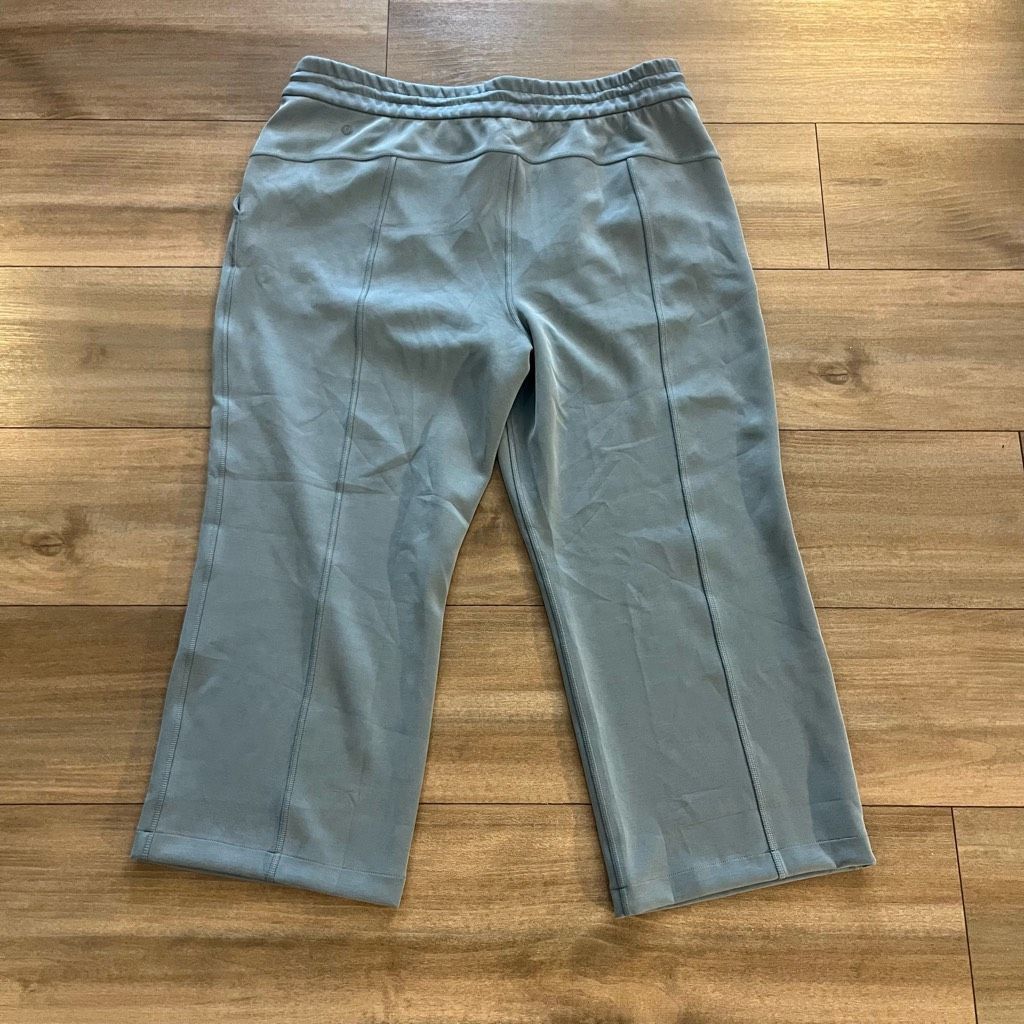 Lululemon Lululemon Light Blue Soft Stream Cropped Wide Leg Pants Wome Size 36" / US 14 / IT 50 - 4 Thumbnail