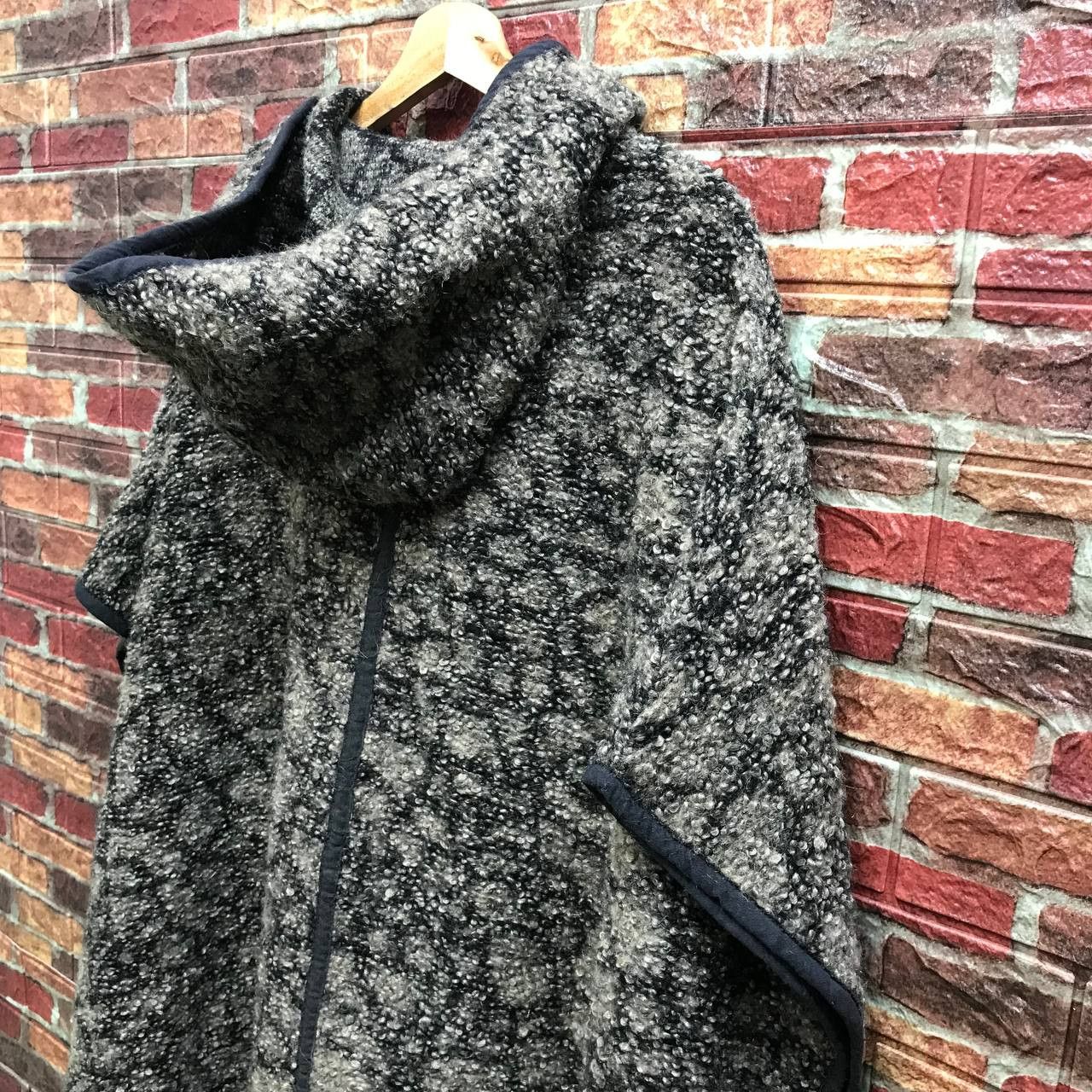 Diesel Black Gold DIESEL GOLD PONCHO CLOAK CAPE BATMAN KNITTED MOHAIR Size US S / EU 44-46 / 1 - 7 Thumbnail