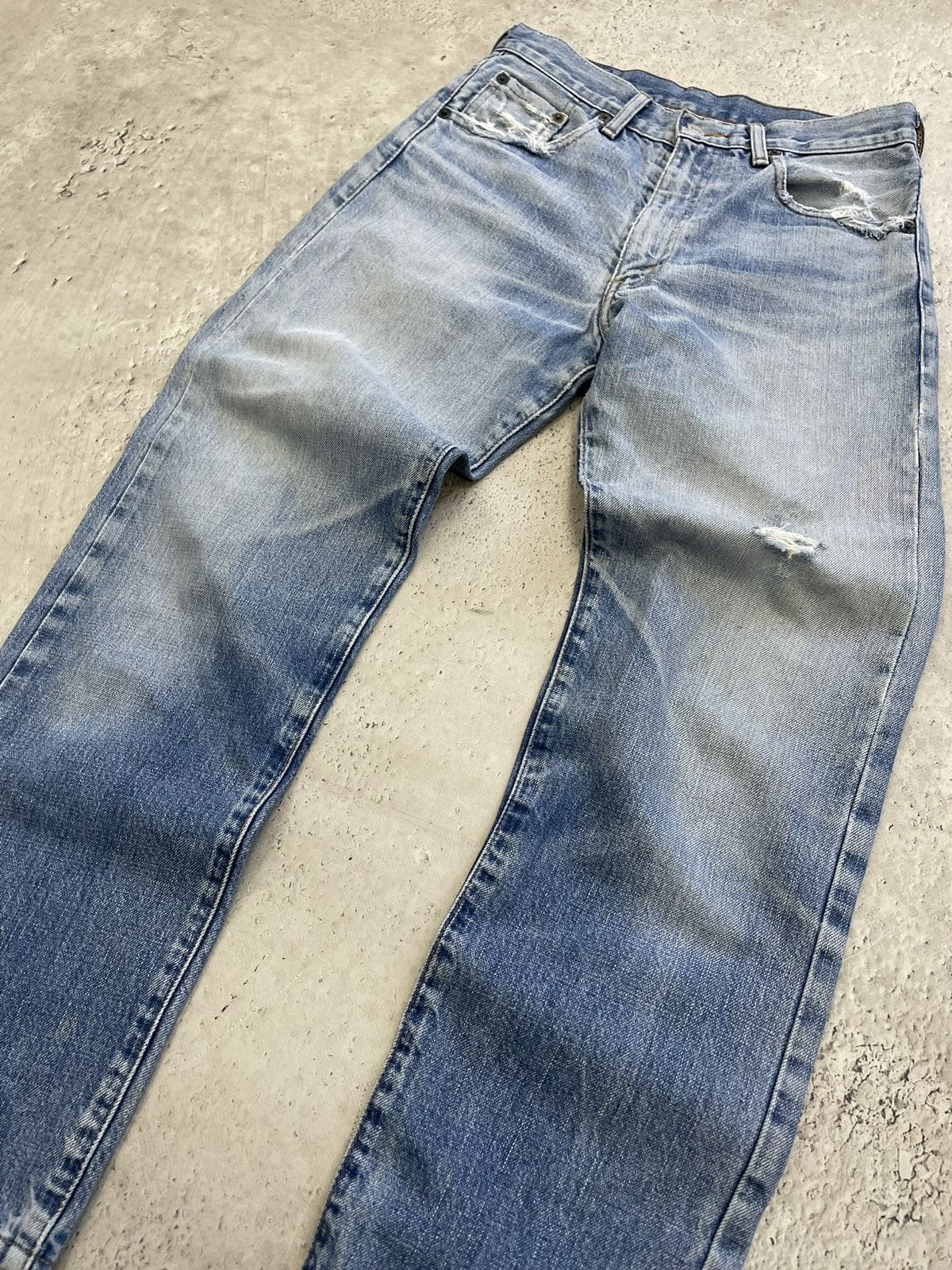 Levi's Levi’s blue jeans faded washed 90s from Japan selvage Size US 28 / EU 44 - 5 Thumbnail