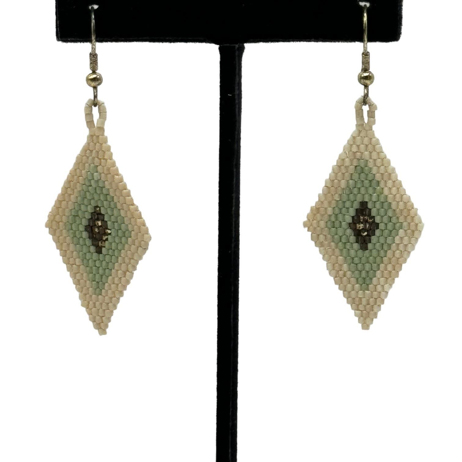 Handmade Handmade Beaded Diamond Shaped Earrings Size ONE SIZE - 1 Thumbnail