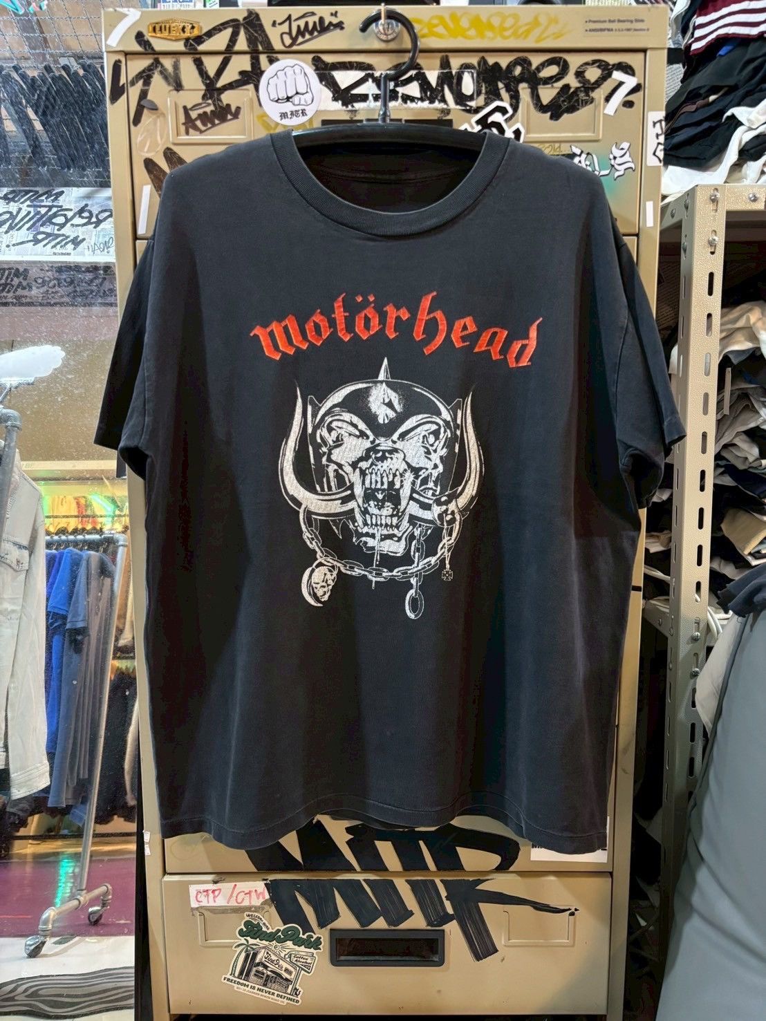 Band Tees Motörhead vintage tee Size US XL / EU 56 / 4 - 1 Thumbnail