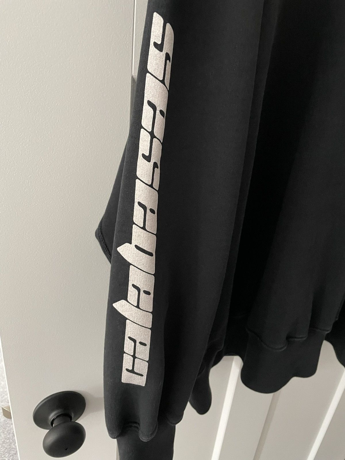 Yeezy Yeezy Season 4 Calabasas Crewneck Sweatshirt size XL Size US XL / EU 56 / 4 - 2 Thumbnail