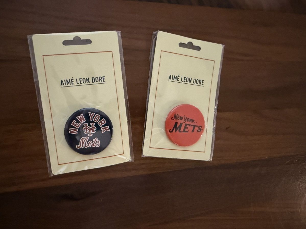 Aime Leon Dore Aime Leon Dore Lot of 2 New York METS Ballpark Button Pins Size ONE SIZE - 1 Thumbnail