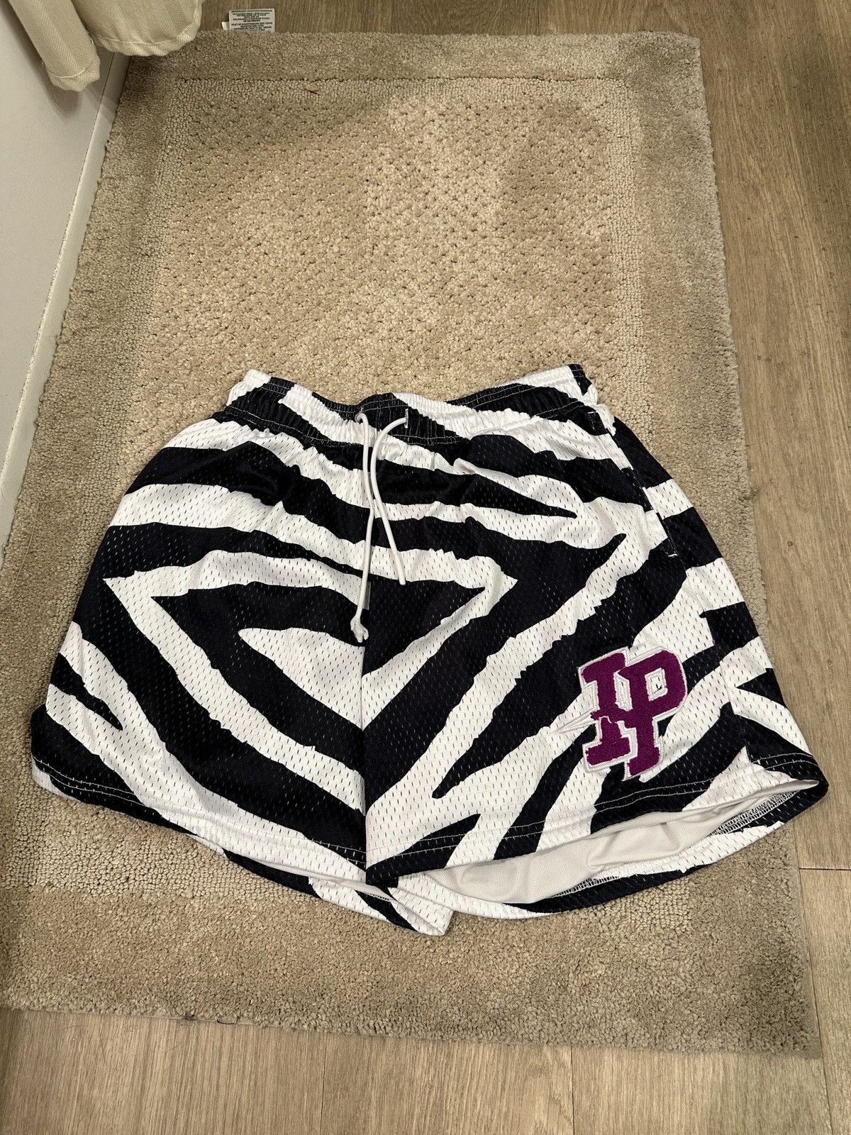 Other Inaka mesh shorts animal pack Size US 34 / EU 50 - 1 Thumbnail