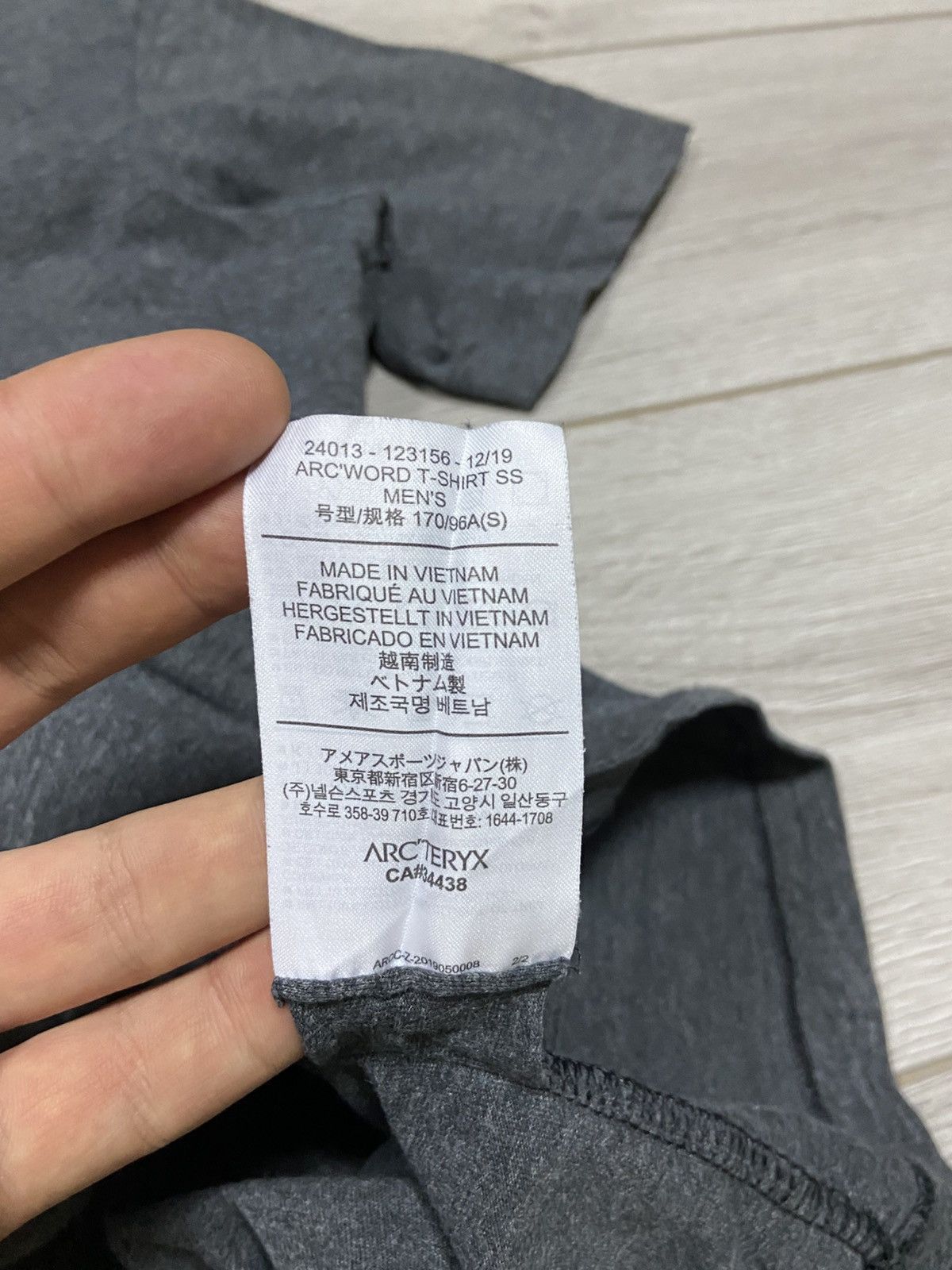 Arc'teryx Arcteryx big logo bird vintage tee Size US S / EU 44-46 / 1 - 8 Thumbnail