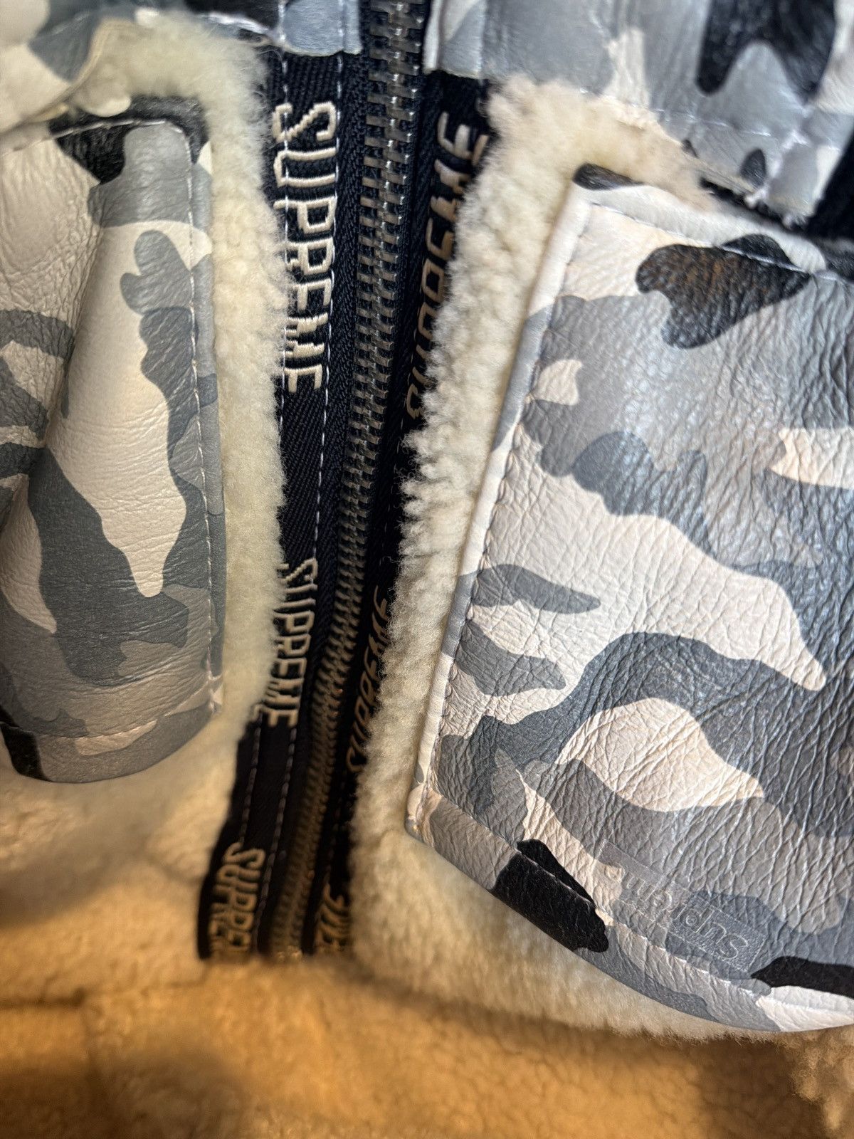 Supreme Supreme schott shearling leather jacket snow camo small Size US S / EU 44-46 / 1 - 6 Thumbnail