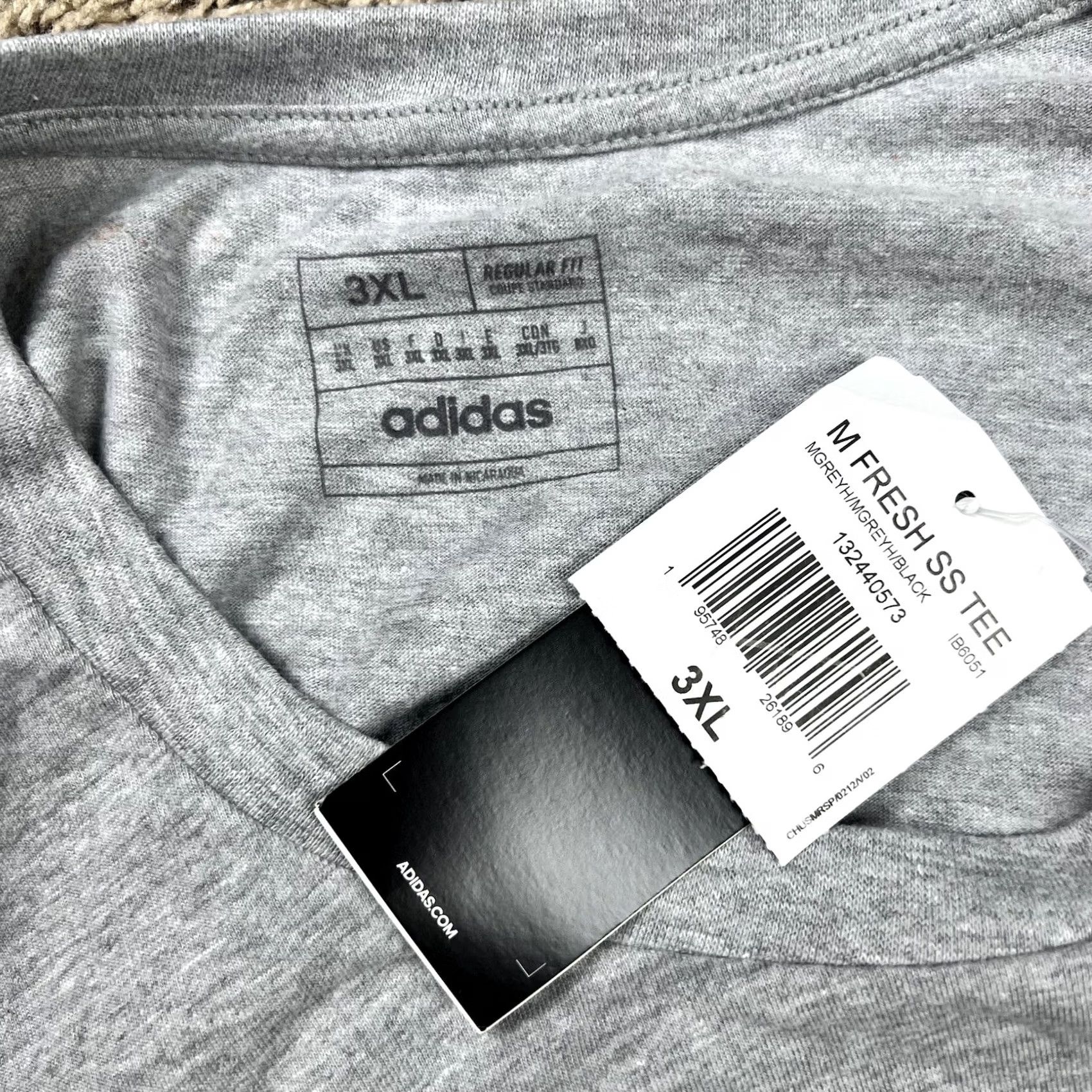 Adidas VINTAGE? No. Size US XXL / EU 58 / 5 - 2 Thumbnail