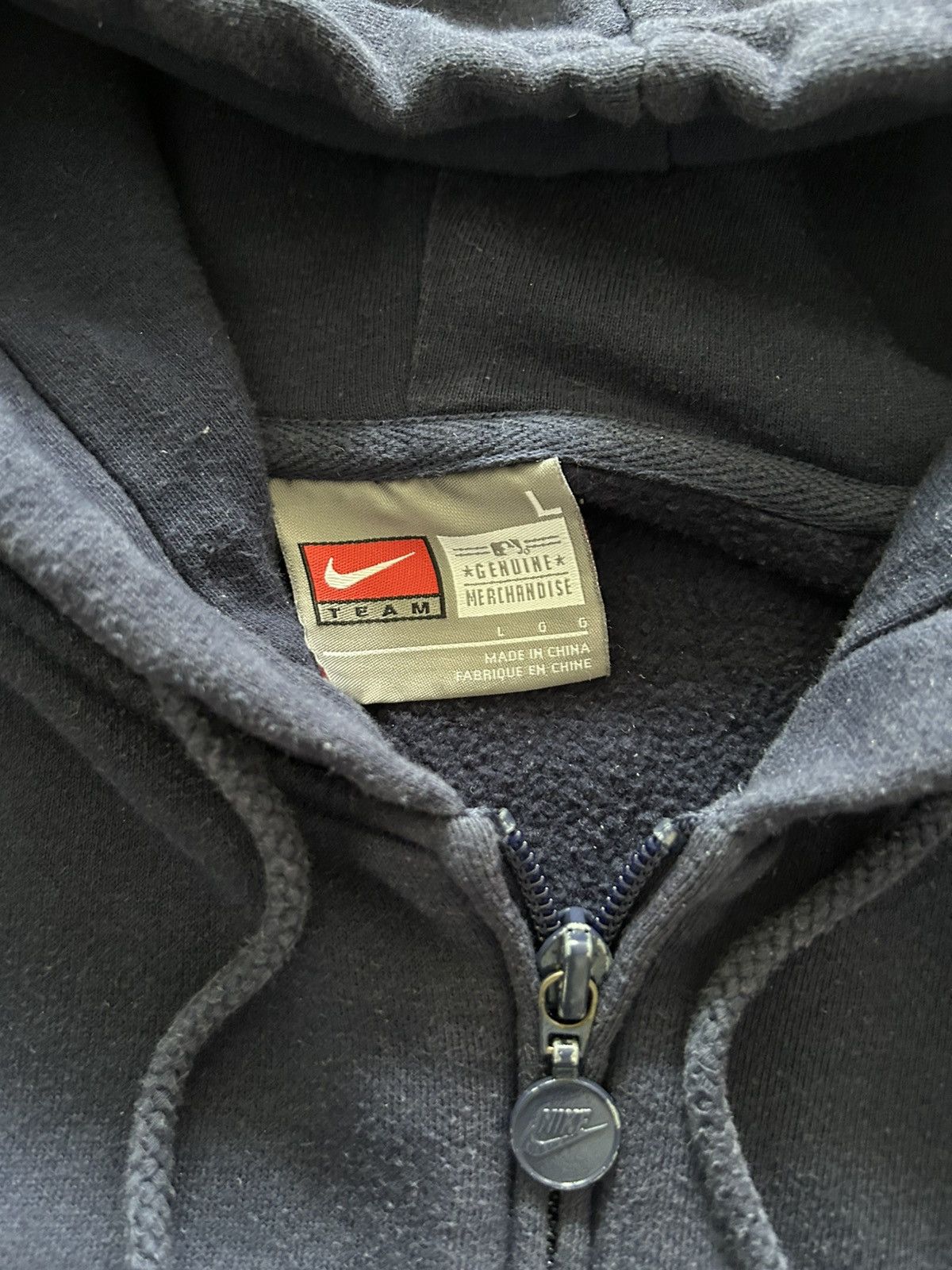 Nike Vintage y2k Nike Boston Red Sox Full Zip Boxy Sweater Size US L / EU 52-54 / 3 - 4 Thumbnail