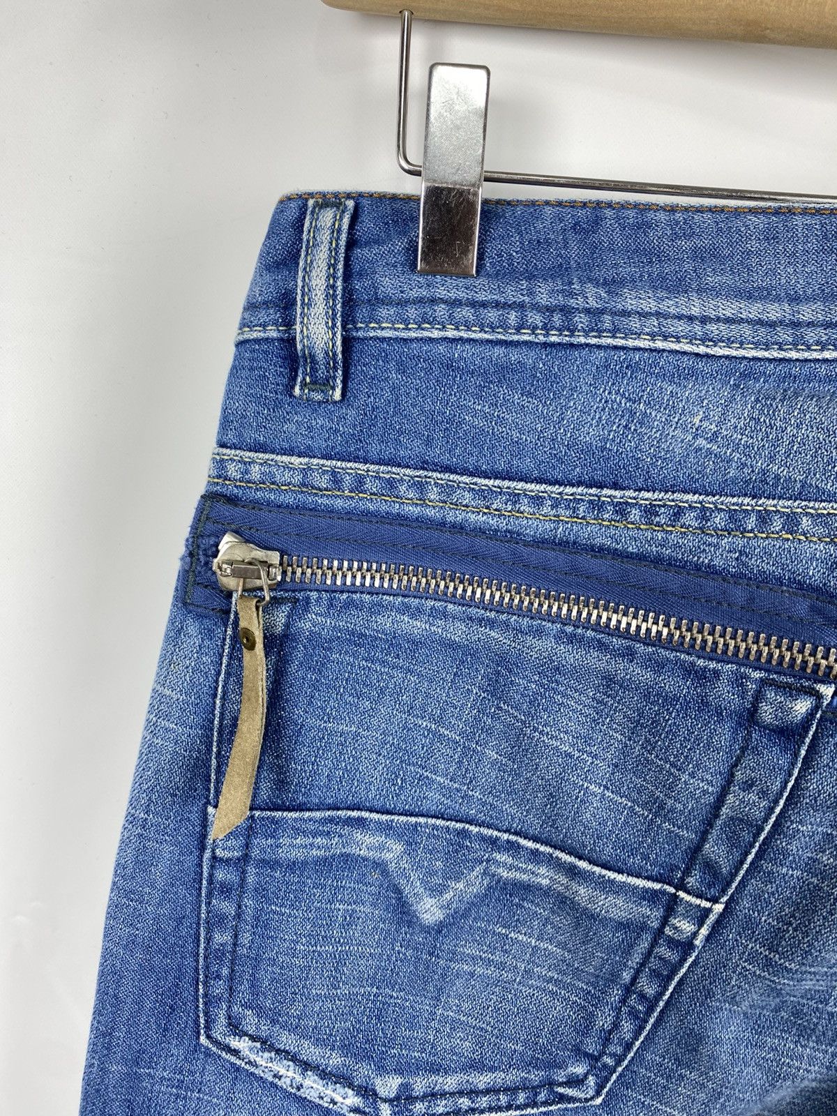 Diesel Diesel Vintage Farco Jeans Distressed size 32 Size US 32 / EU 48 - 10 Thumbnail