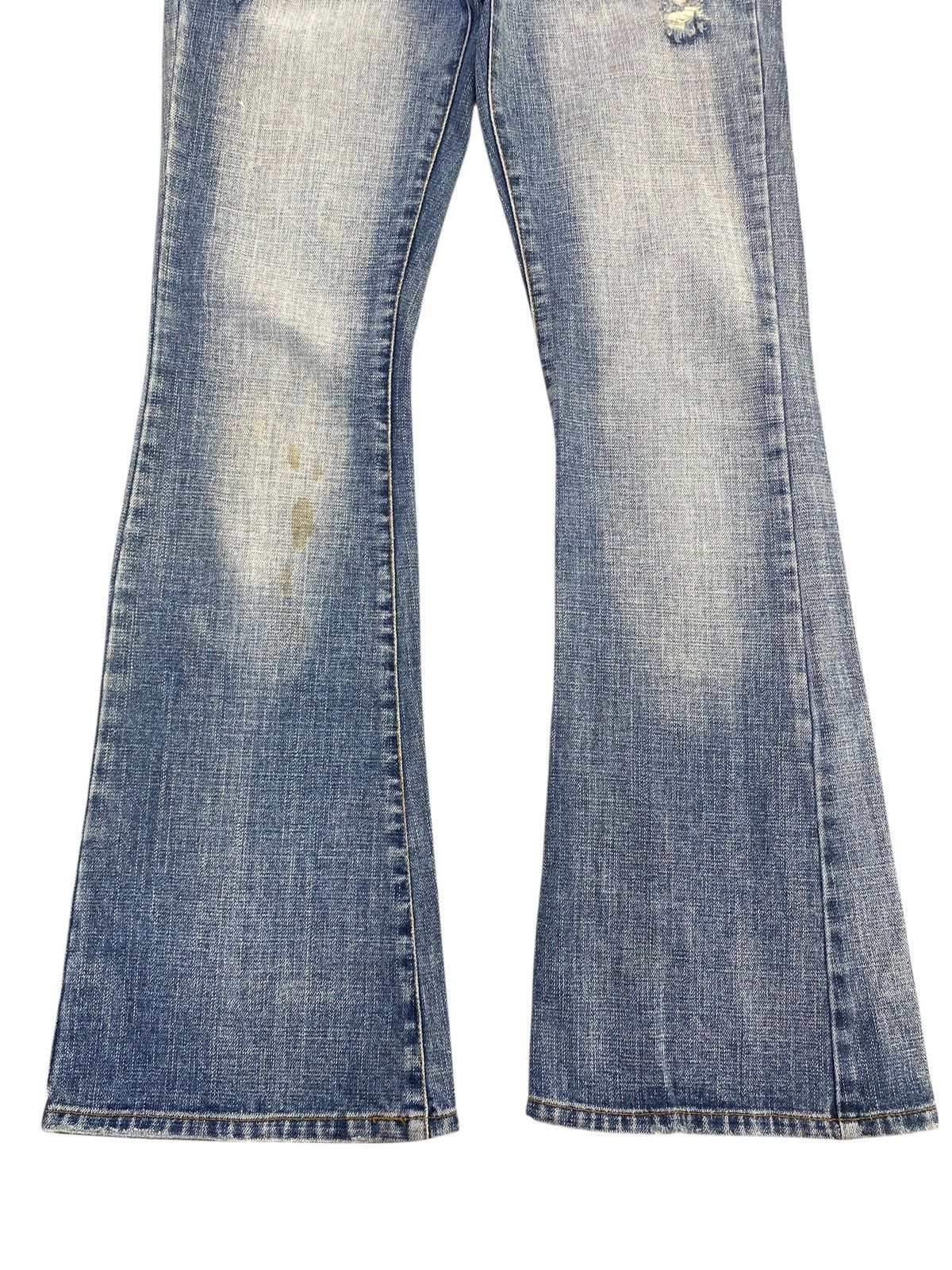 Japanese Brand Japanese Brand Faded Light Wash Style Flare Jeans Size US 30 / EU 46 - 10 Thumbnail