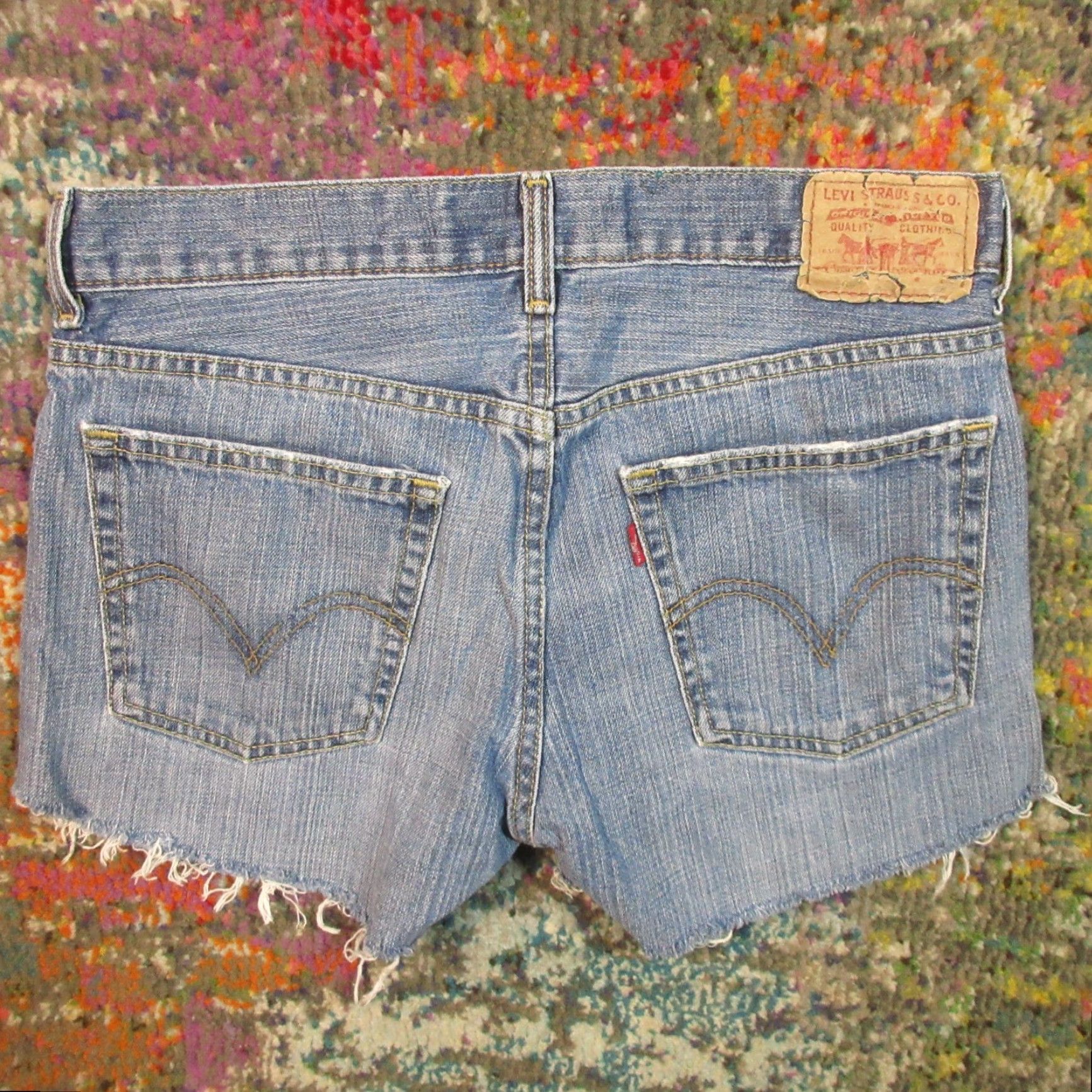Levi's Levi's Denim Cut Off Shorts Bermuda 30 Women 3 Inseam Medium Wash Blue Pockets Zip Front Casual Summer Mens Womens Boys Girls Size 30" / US 8 / IT 44 - 2 Thumbnail
