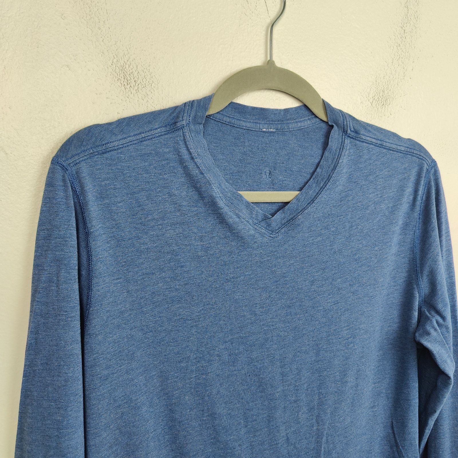 Lululemon Lululemon V-Neck T-Shirt Womens Medium Blue Heather Size M / US 6-8 / IT 42-44 - 2 Thumbnail