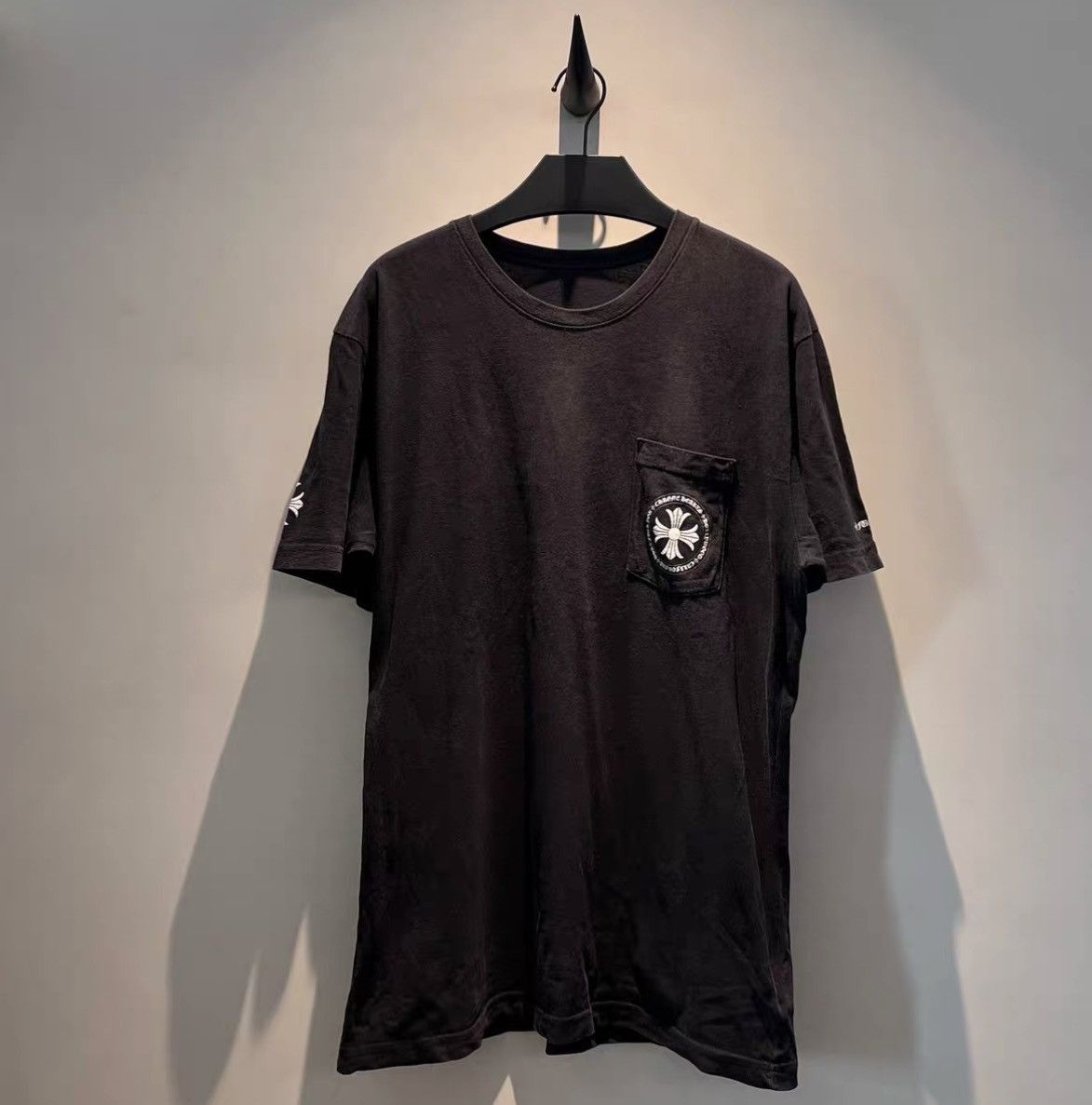 Chrome Hearts Chrome Hearts Cross Scroll Ring Short Sleeve T-Shirt Size US XL / EU 56 / 4 - 2 Thumbnail