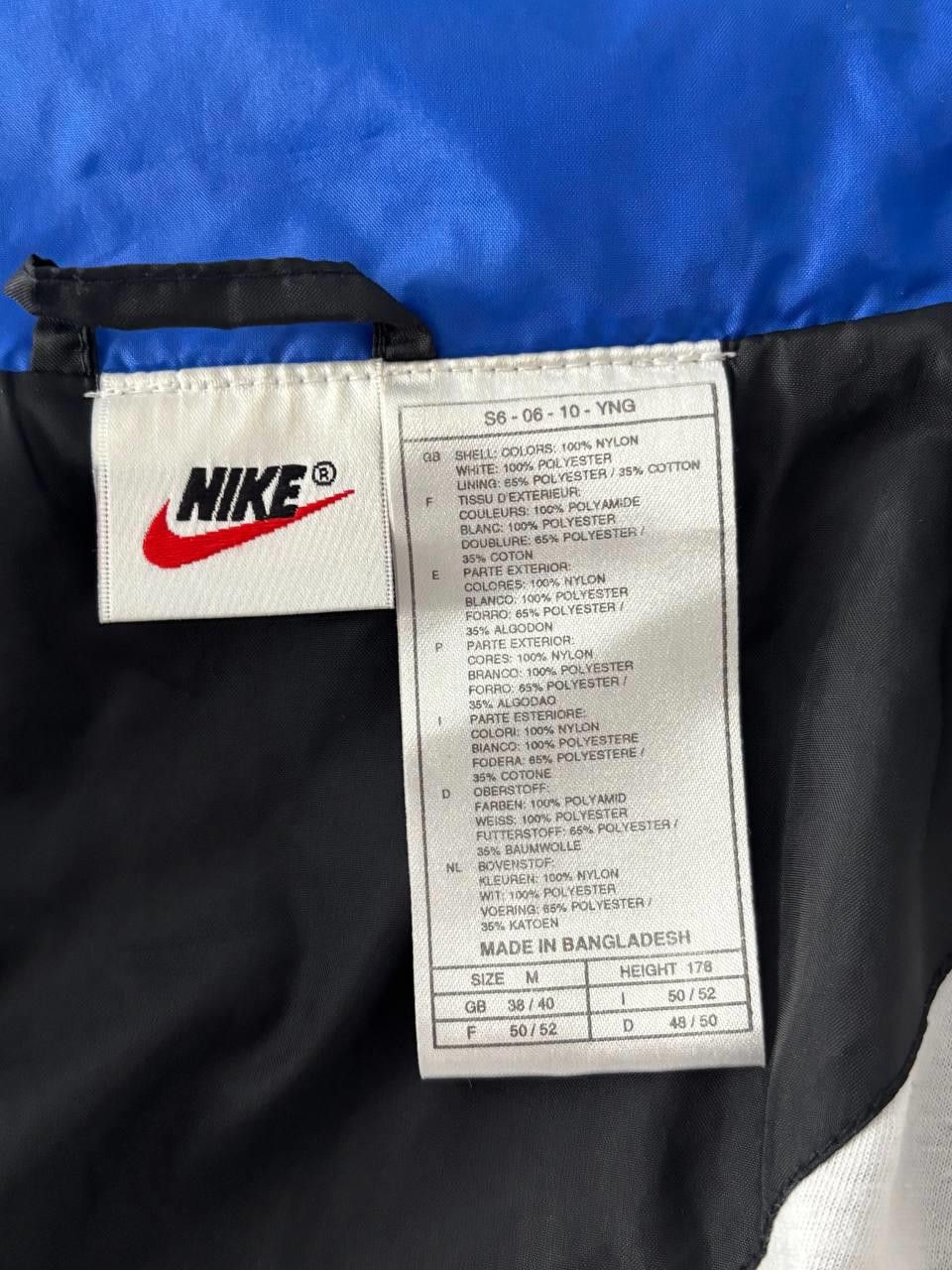Nike Nike Windbreaker Jacket Size M Black Blue Vintage Size US M / EU 48-50 / 2 - 7 Thumbnail