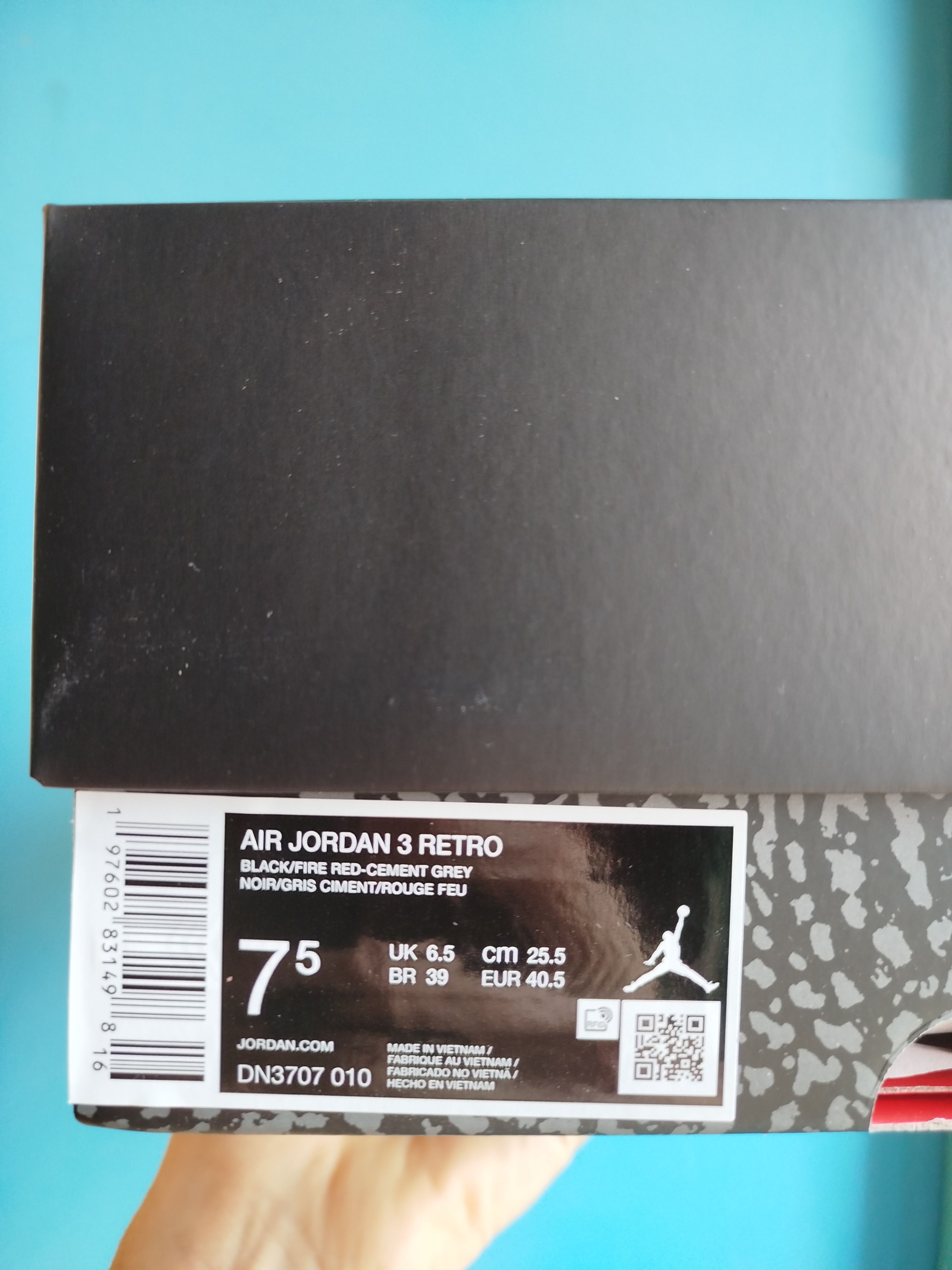 Jordan Brand Air Jordan 3 Black Cement Size US 6.5 / EU 39-40 - 9 Thumbnail