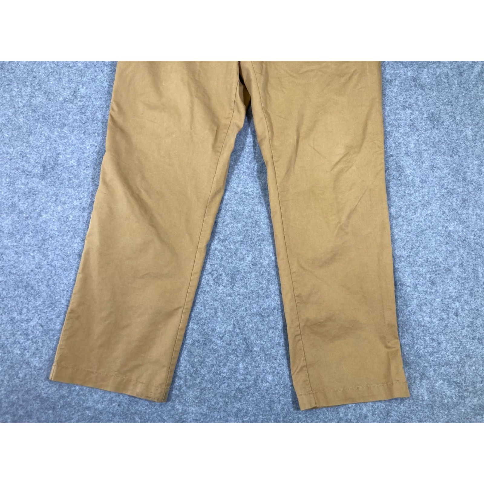 The North Face The North Face Chino Pants Mens 36 Khaki Beige Straight Leg Pockets Waistband Button Zip Regular Inseam 32 Size US 36 / EU 52 - 4 Thumbnail