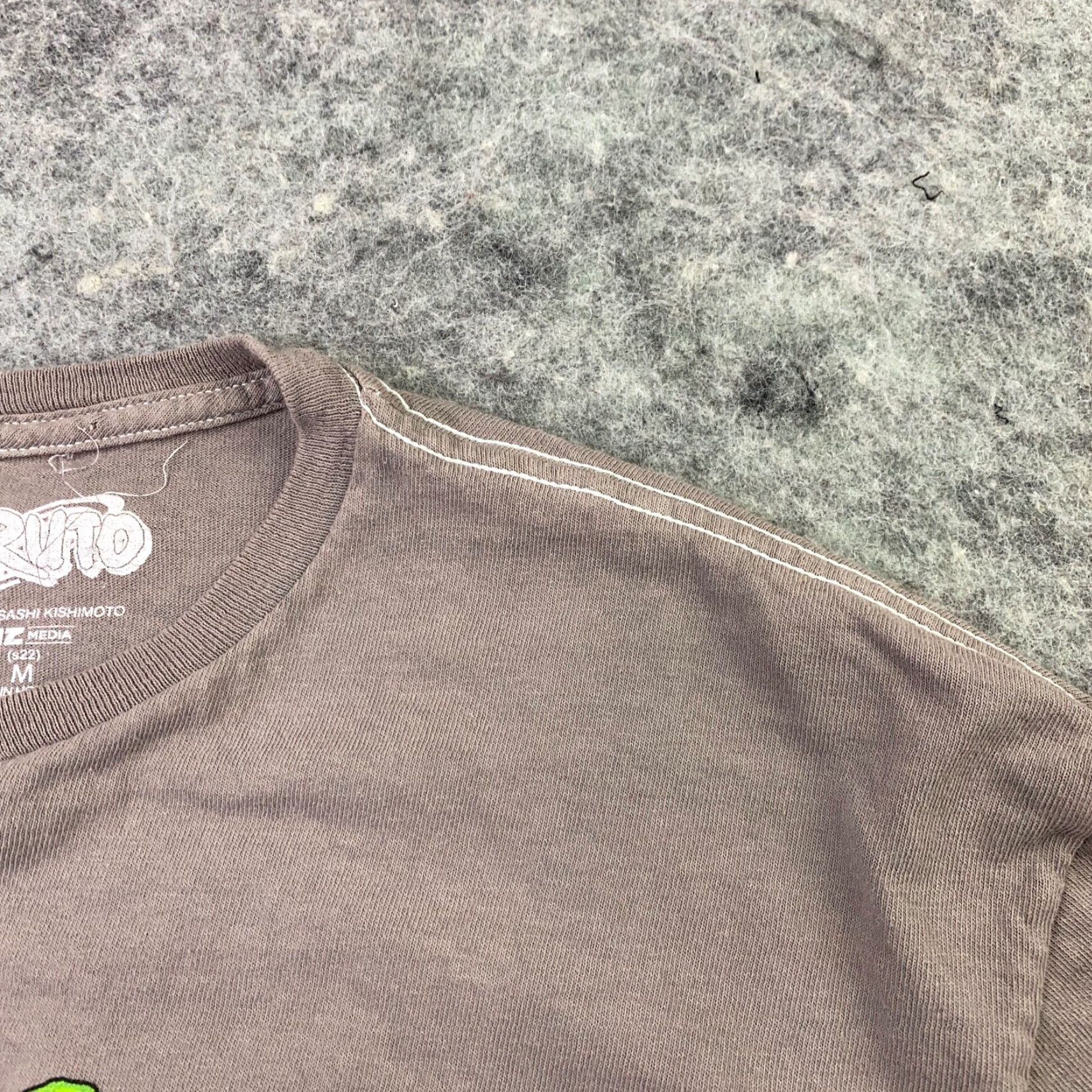 Vintage VINTAGE Naruto Shirt Mens Medium Brown Naruto Long Sleeve Crew Neck 2002 Anime Graphic Print Shirts Boys Girls Mens Size US M / EU 48-50 / 2 - 5 Thumbnail