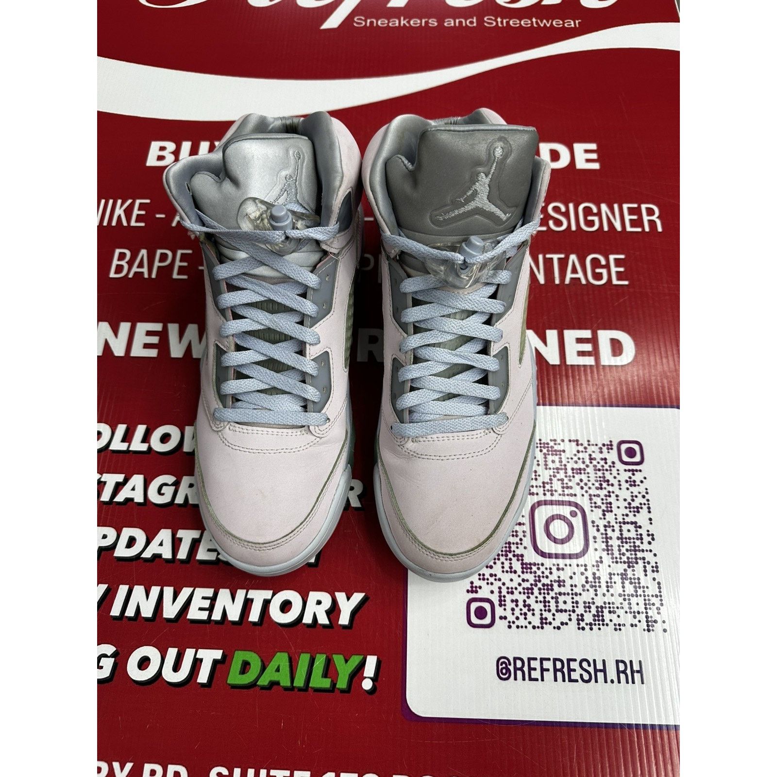 Jordan Brand Air Jordan 5 Retro Easter 2022 Size 10 DV0562-600 Size US 10 / EU 43 - 6 Thumbnail