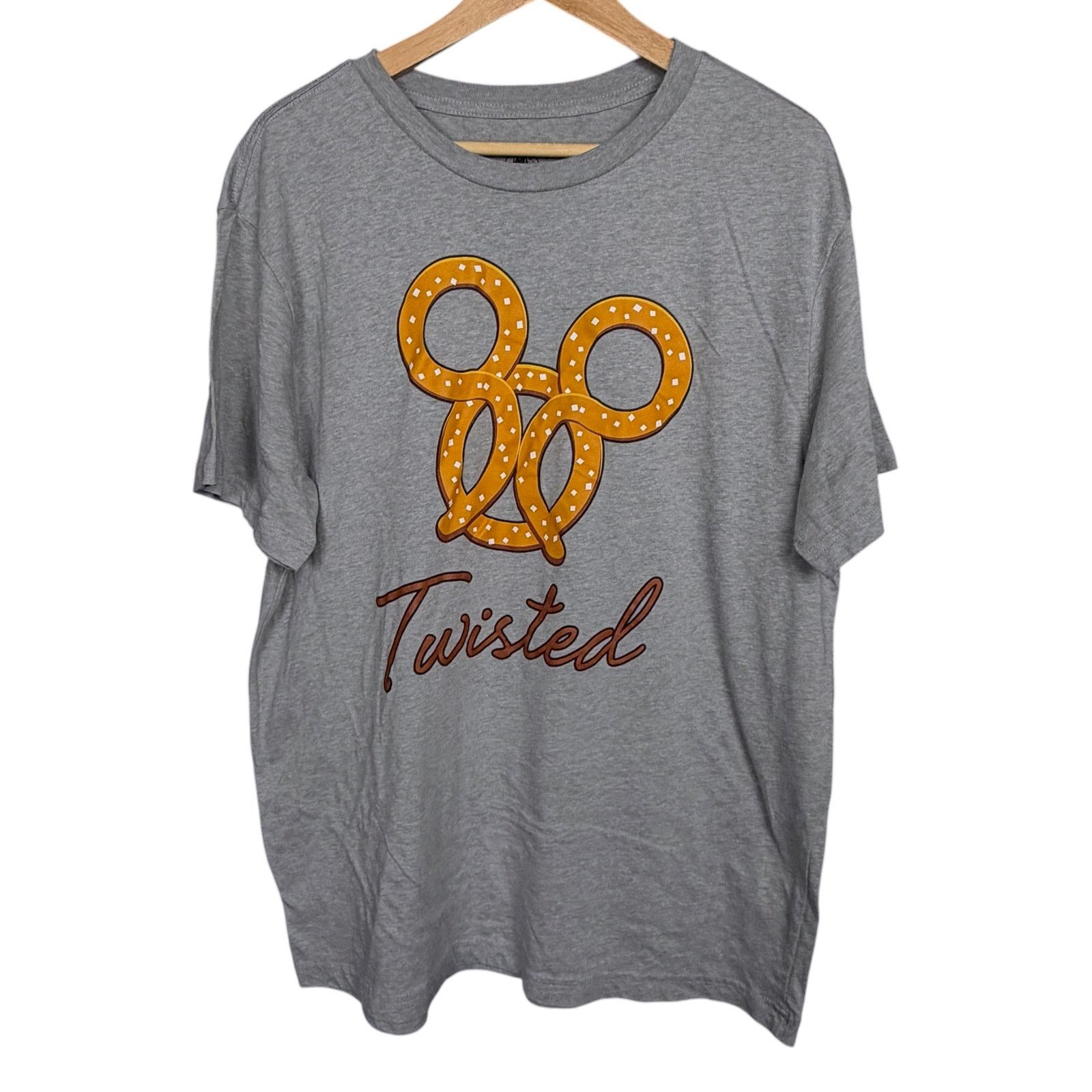 Disney Disney Parks Men's L Mickey Mouse Pretzel Twisted Gray T Size US L / EU 52-54 / 3 - 5 Thumbnail