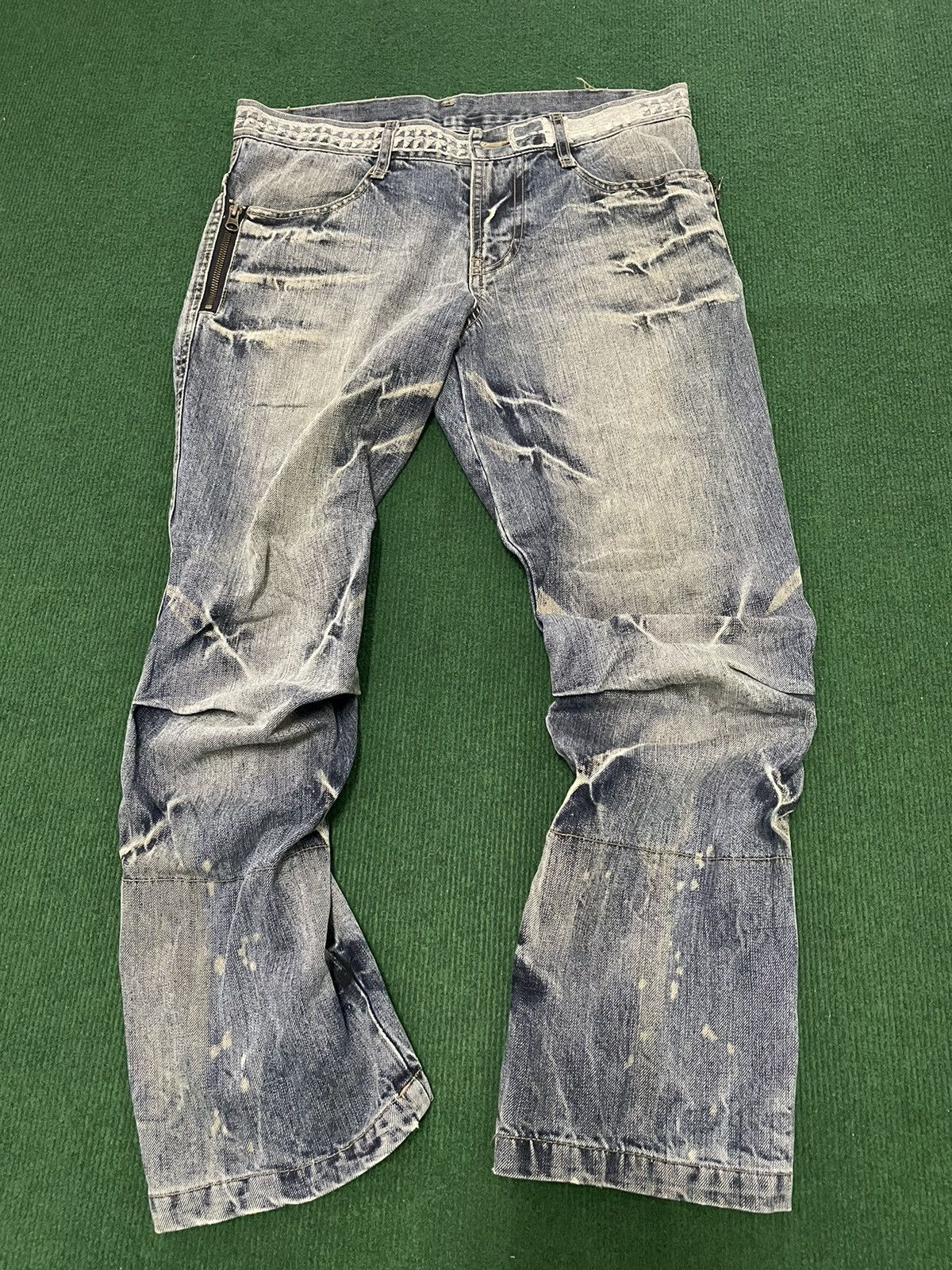 PPFM Rare PPFM Distressed Big Painted Twisted Leg Jeans Size US 32 / EU 48 - 3 Thumbnail