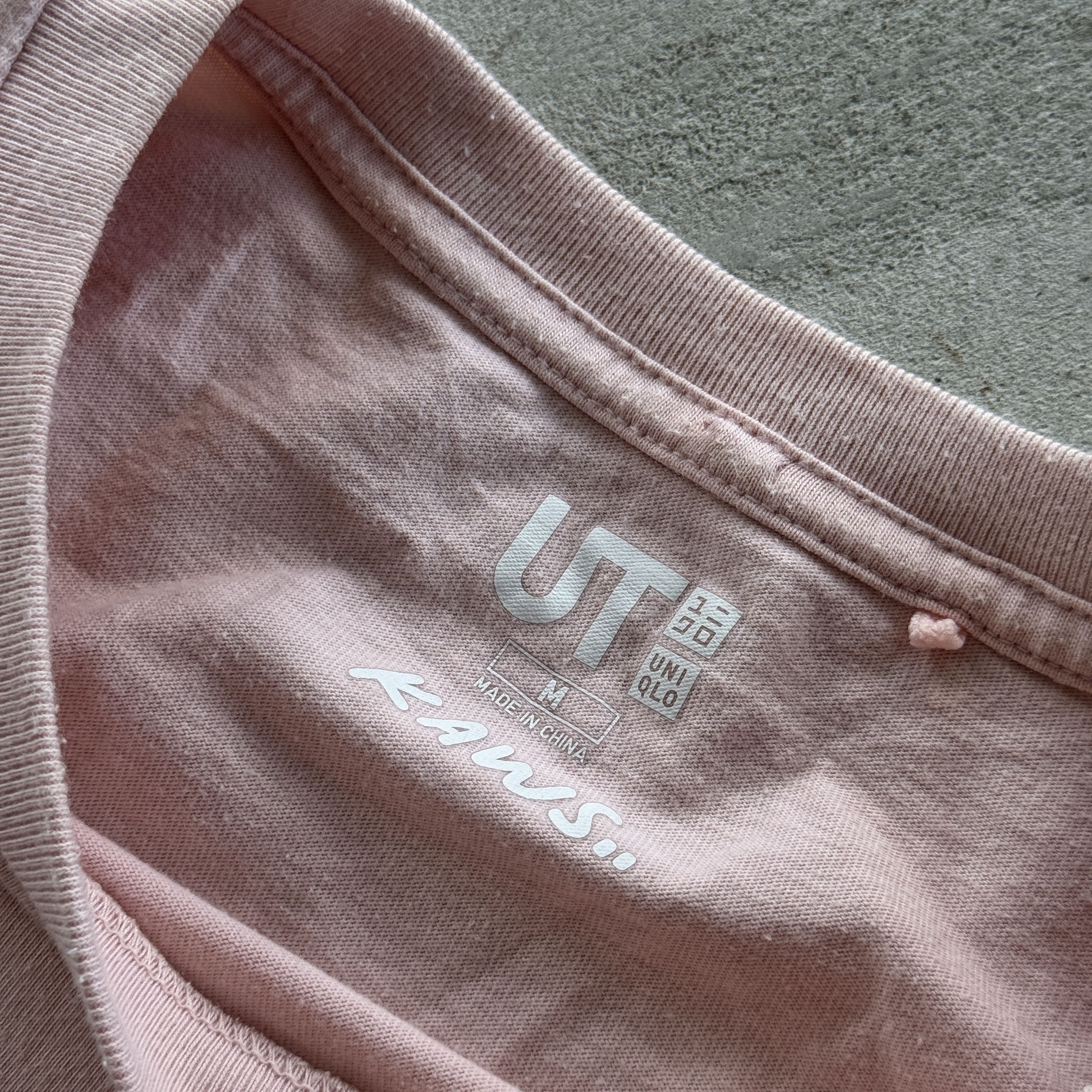Uniqlo Uniqlo UT Kaws BFF Graphic Pink T-Shirt Medium Tee Size M Size US M / EU 48-50 / 2 - 5 Thumbnail
