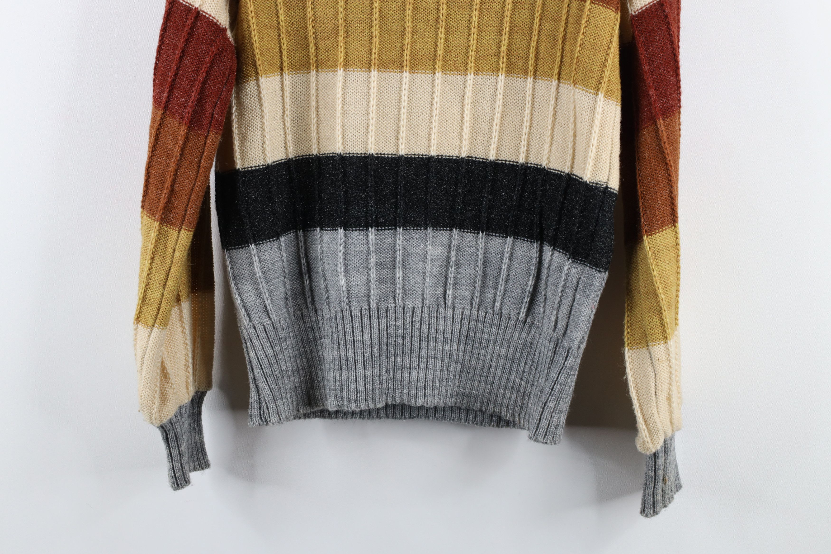 Vintage Vintage 70s Mid Century Modern MCM Knit Turtleneck Sweater Size L / US 10 / IT 46 - 9 Thumbnail