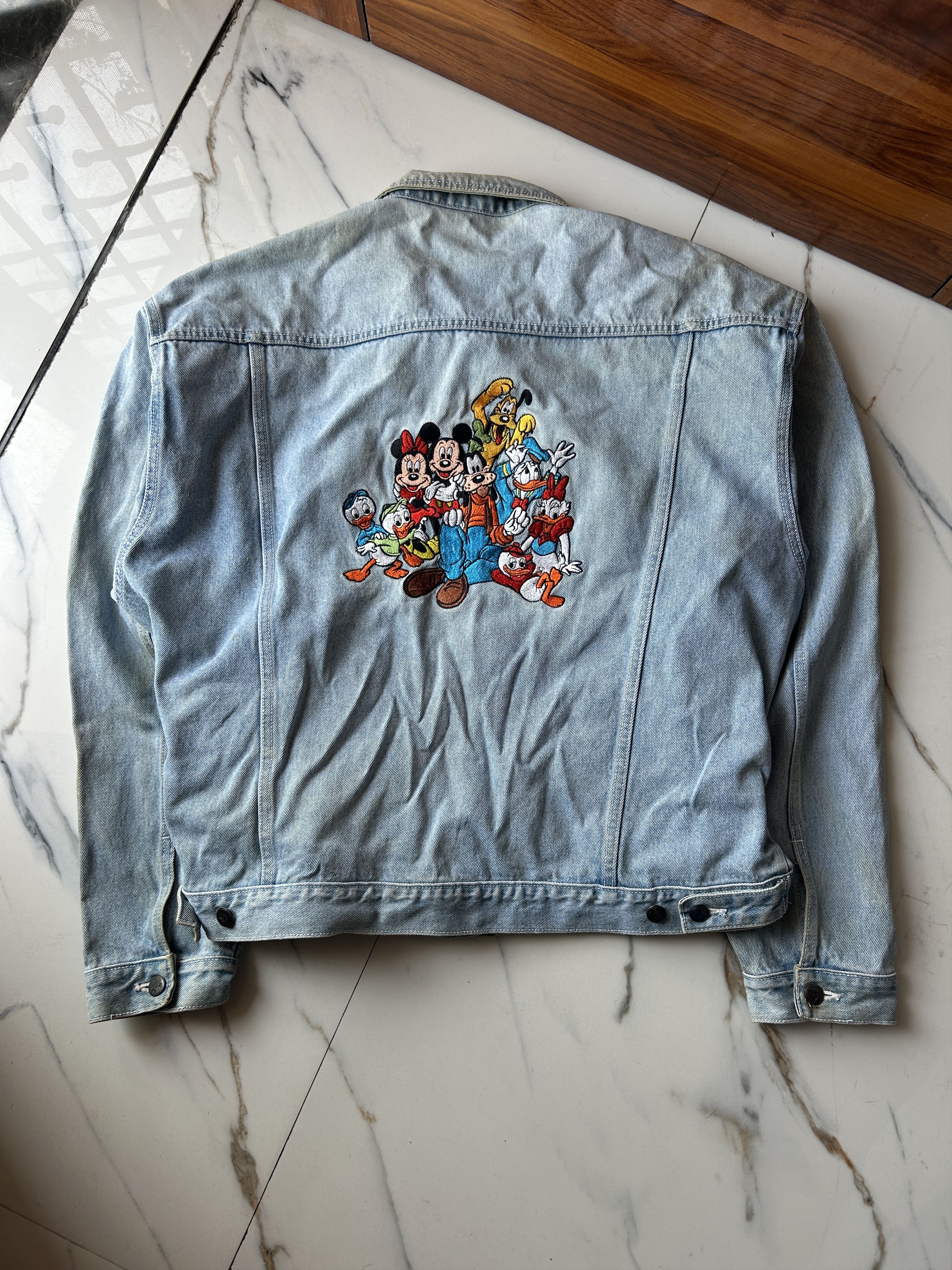 Disney Disney Mickey with friends Size US XXL / EU 58 / 5 - 4 Thumbnail