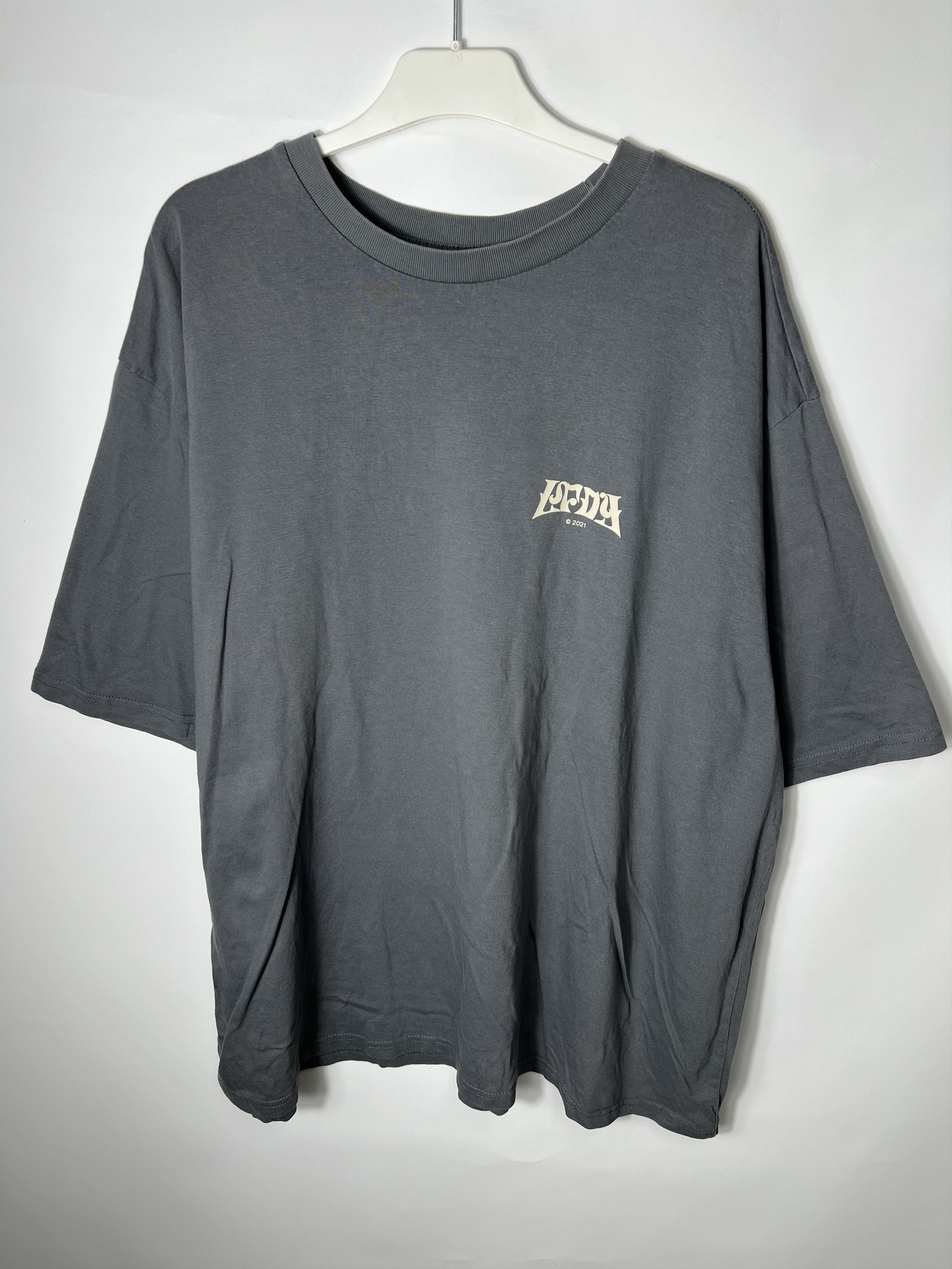 Designer Vintage streetwear Y2K LFDY Oversize T-Shirt Graphic Size US XL / EU 56 / 4 - 1 Thumbnail