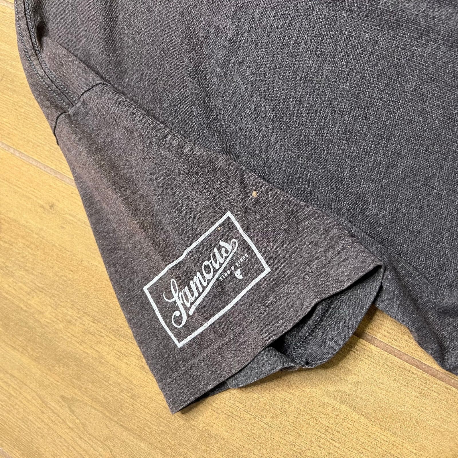 Almost Famous Vintage Y2K Famous Stars & Straps T shirt grey Sz L Distress Size US L / EU 52-54 / 3 - 8 Thumbnail