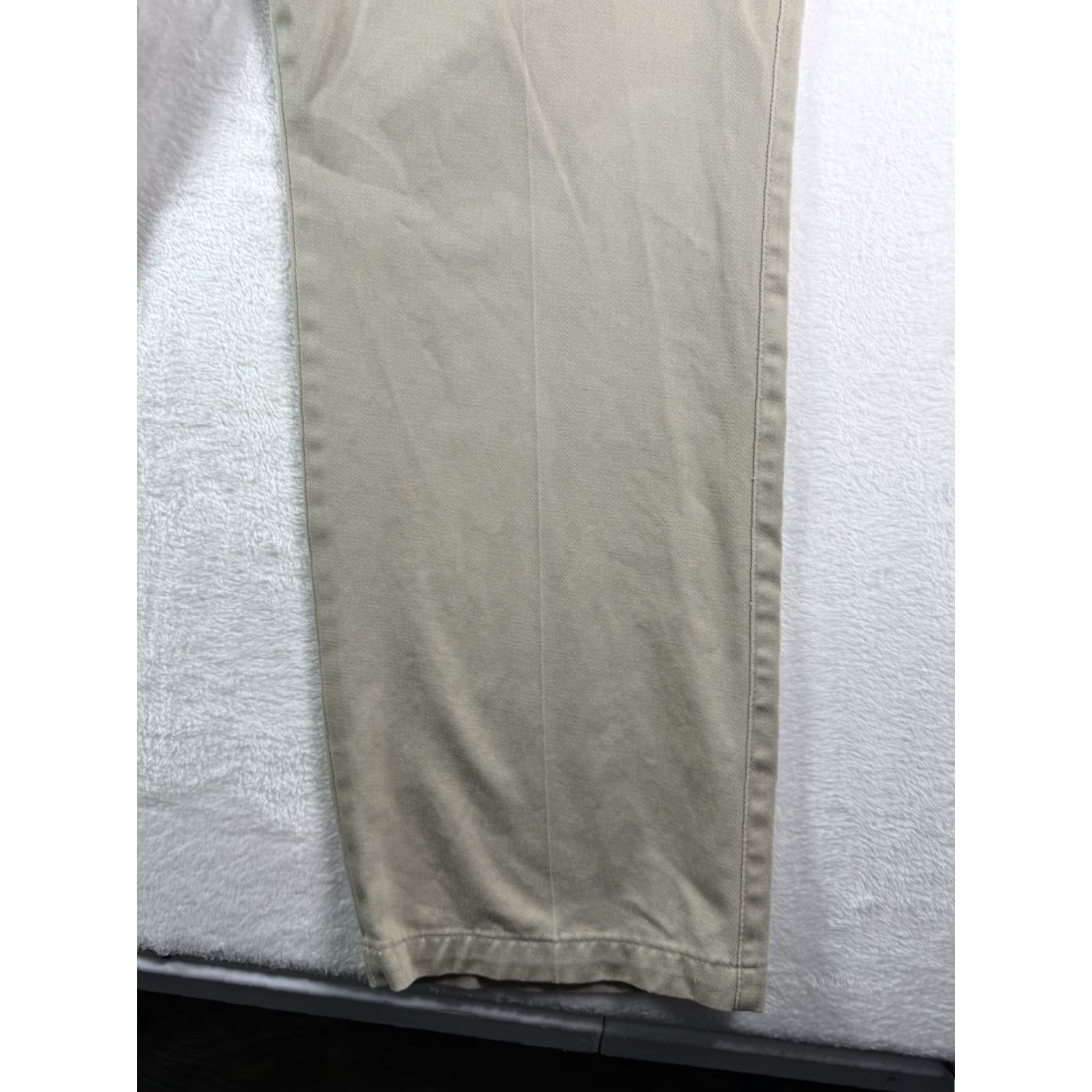 Wrangler Wrangler Riata Pants Men’s 42x32 Khaki Pleated Front Relaxed Fit Stretch Size US 42 / EU 58 - 4 Thumbnail