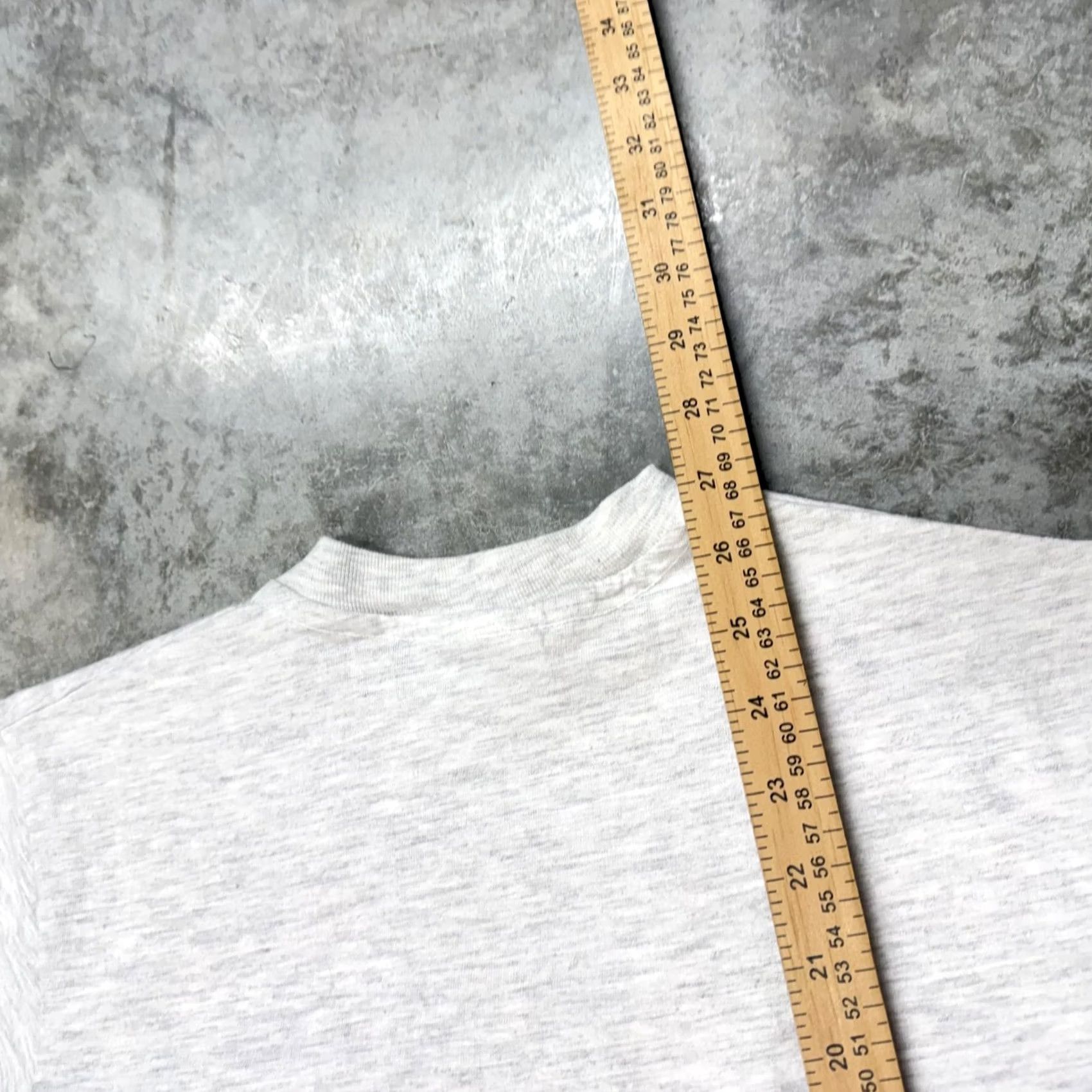Hanes VINTAGE New York Yankees Shirt Mens M Gray Hanes MLB Graphic Tee 1991 Size US M / EU 48-50 / 2 - 8 Thumbnail