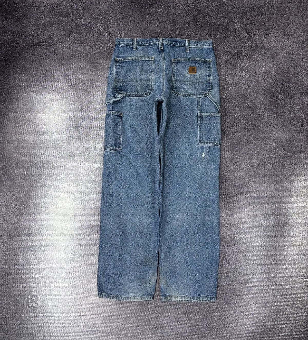 Carhartt Vintage Carhartt Dungaree Fit USA Faded Denim Baggy Jeans Size US 32 / EU 48 - 1 Thumbnail