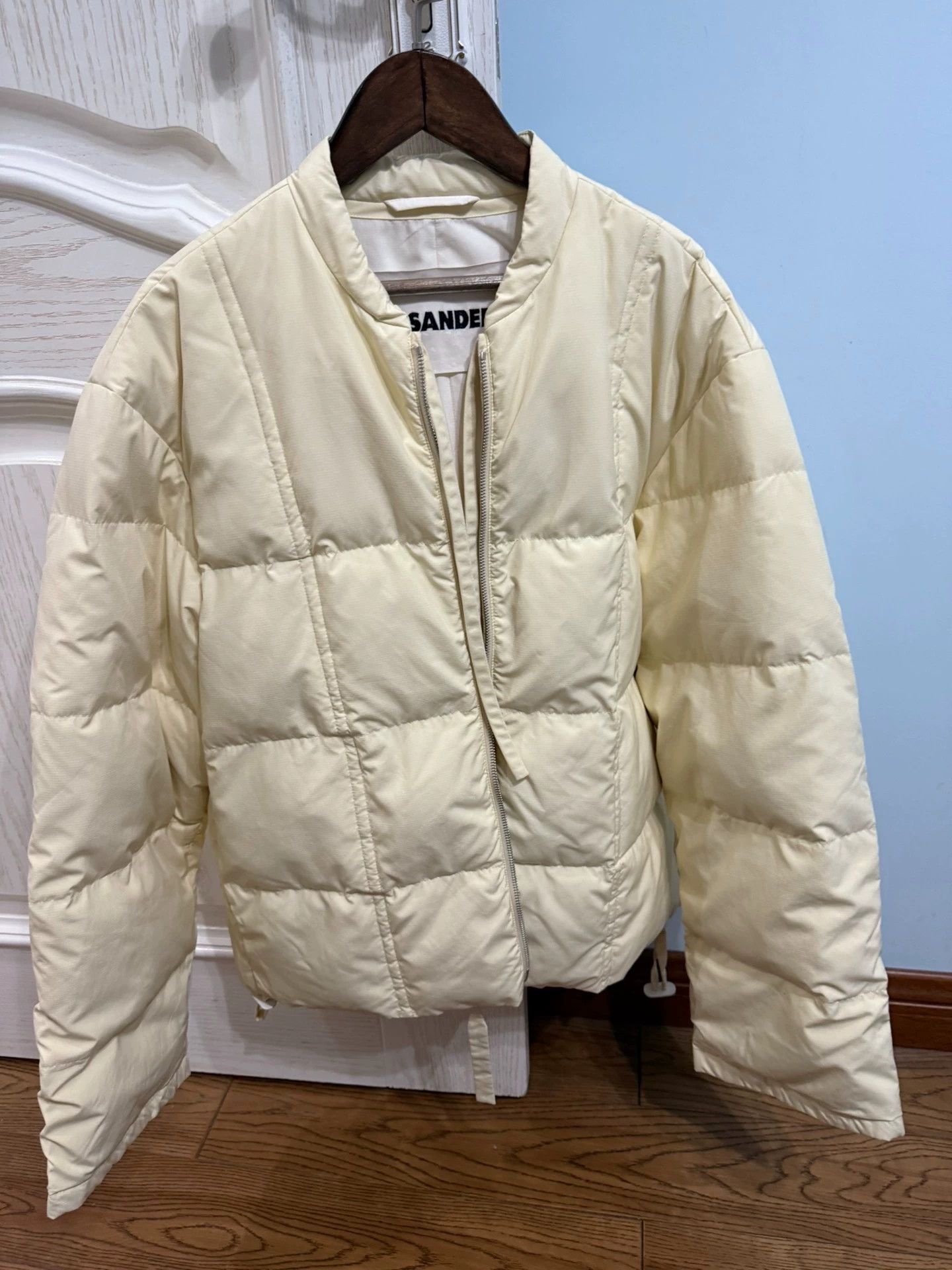 Jil Sander Jil Sander cream yellow down jacket 9/10 Size M / US 6-8 / IT 42-44 - 1 Thumbnail