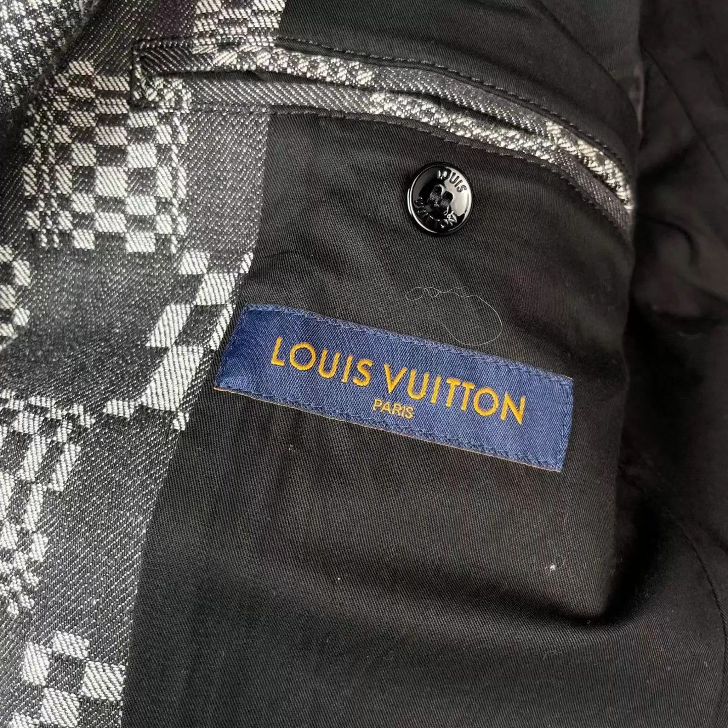 Louis Vuitton Louis Vuitton Men's 48 Jacket Size US M / EU 48-50 / 2 - 2 Thumbnail