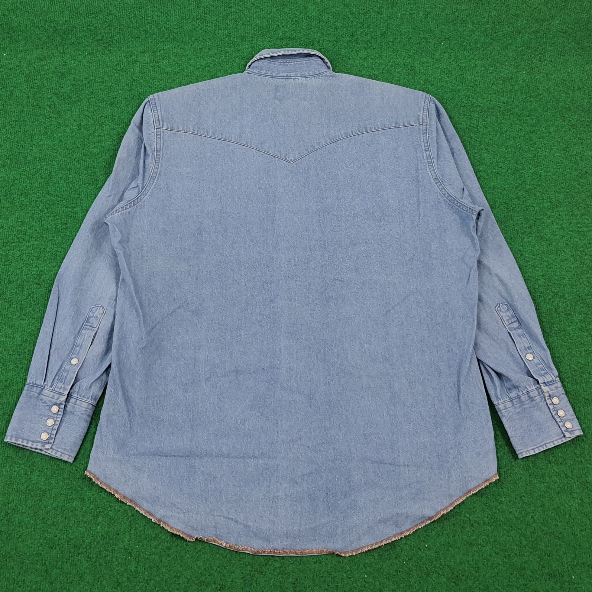Vintage × Wrangler Vintage Wrangler USA American Style Denim Button Up Shirt Size US XL / EU 56 / 4 - 3 Thumbnail