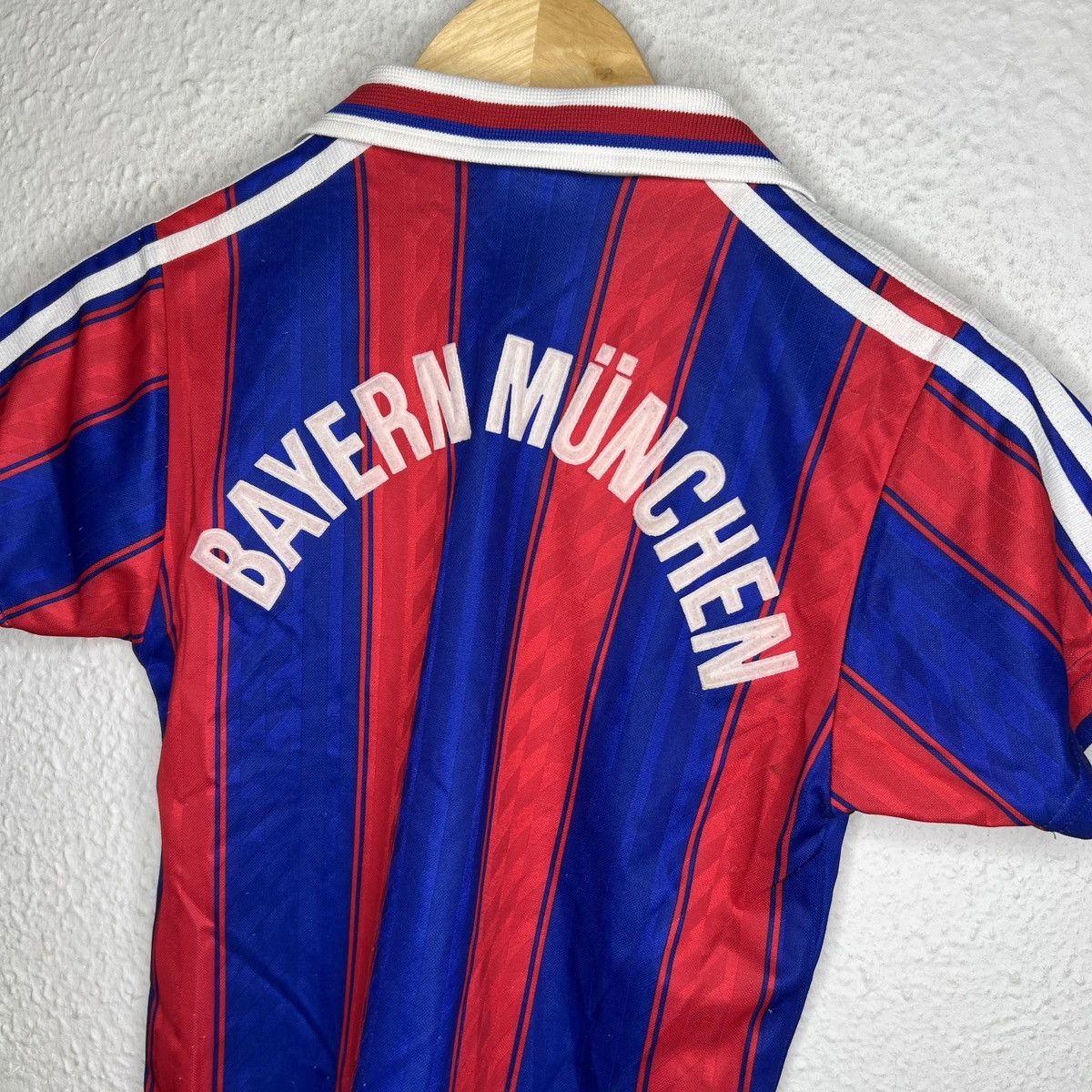 Adidas × Vintage Vintage Adidas Bayern Munich Navy Red Jersey 90s Tshirt Kit Size US XXS / EU 40 - 6 Thumbnail