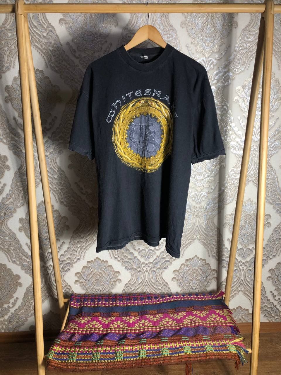 Band Tees VINTAGE WHITESNAKE 1994 WORLD TOUR ROCK T-SHIRT METAL PUNK Size US XL / EU 56 / 4 - 1 Thumbnail