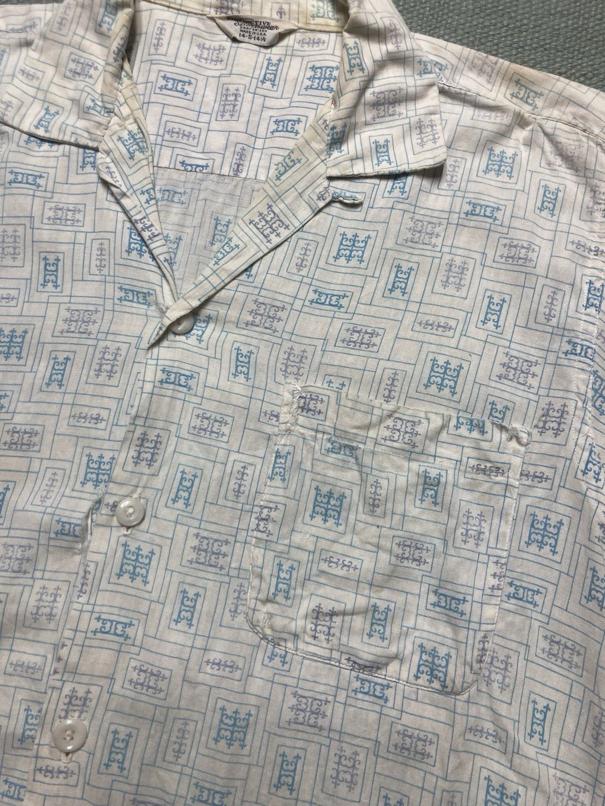 Vintage 1950s short sleeve button shirt loop collar cotton small Size US S / EU 44-46 / 1 - 2 Thumbnail
