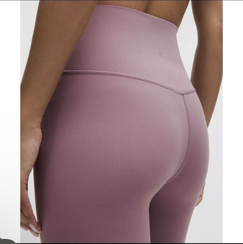 Lululemon lululemon Align High-Rise Crop 23" Size 4 Lavender Lux Size 27" / US 4 / IT 40 - 2 Thumbnail