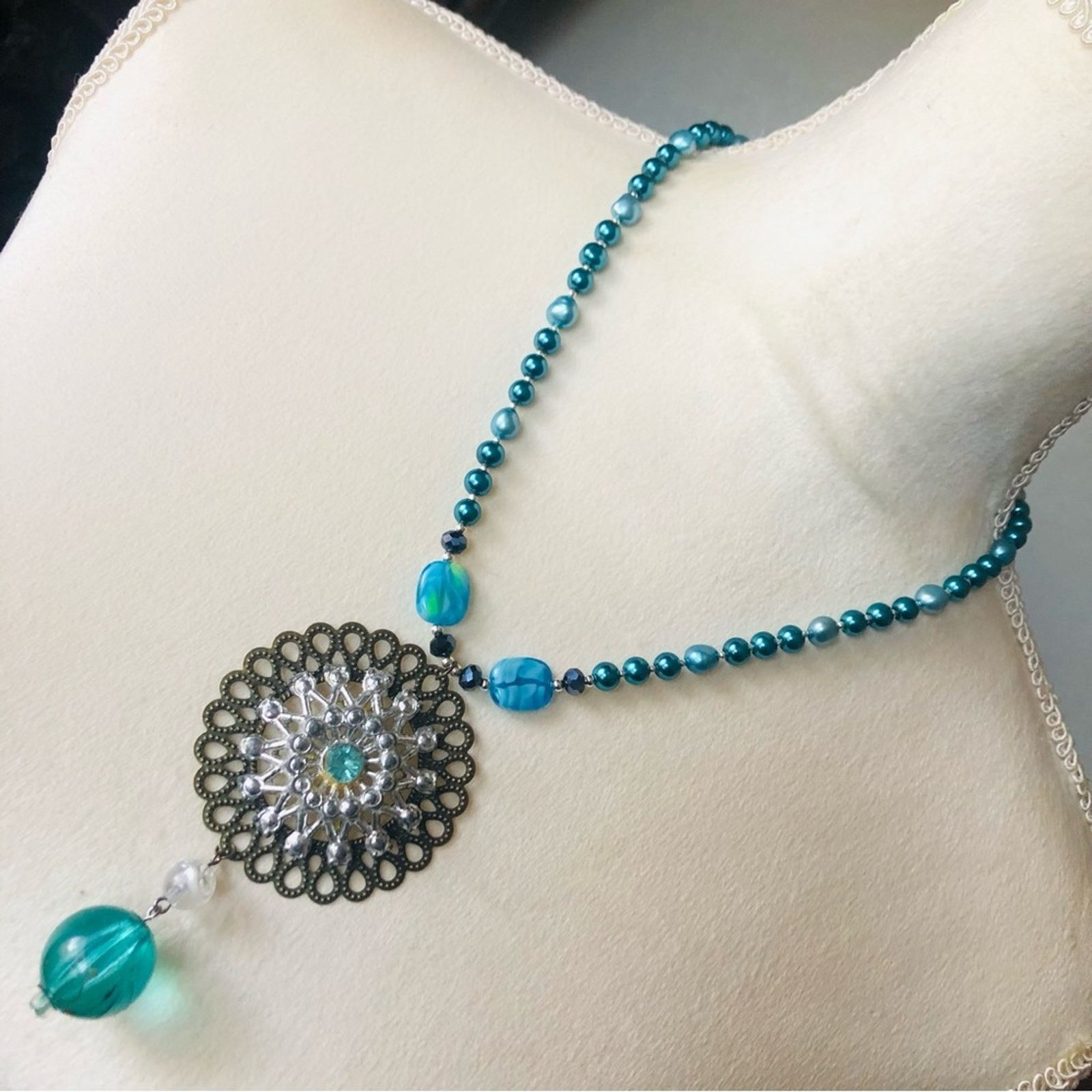 Handmade Handcrafted repurpose peacock freshwater Pearl necklace Size ONE SIZE - 1 Thumbnail