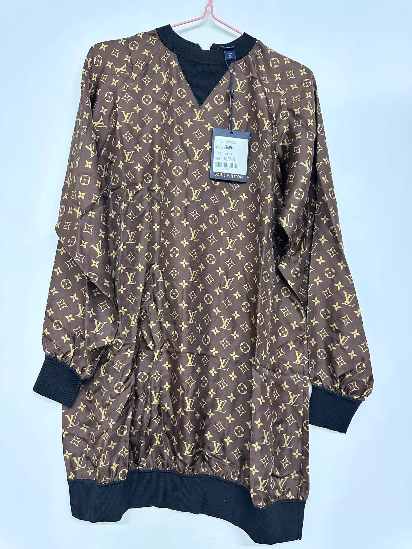 Louis Vuitton Louis Vuitton monogram dress XXXS NWT new with tags Size XXS / US 00 / IT 34 - 1 Thumbnail