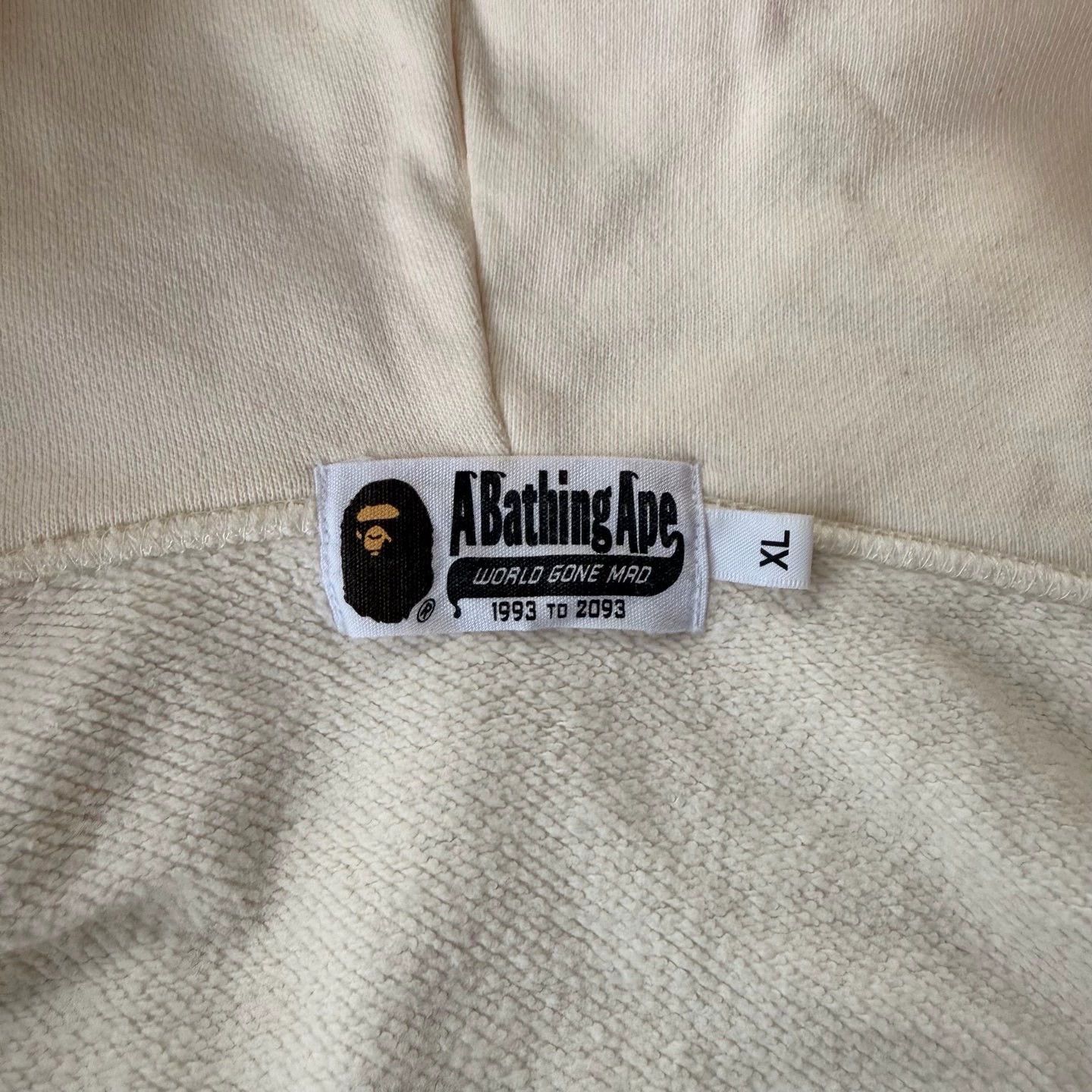 Bape bape night glow shark hoodie in cream Size US XL / EU 56 / 4 - 4 Thumbnail