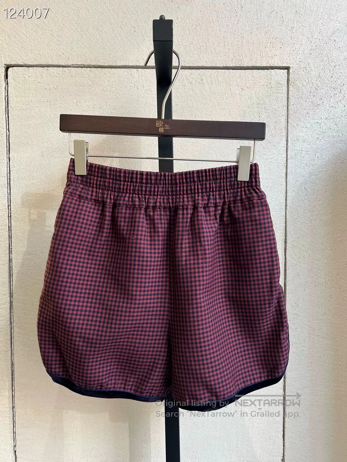 Fendi Fendi Houndstooth Blazer & Shorts Set. Size XS / US 0-2 / IT 36-38 - 5 Thumbnail