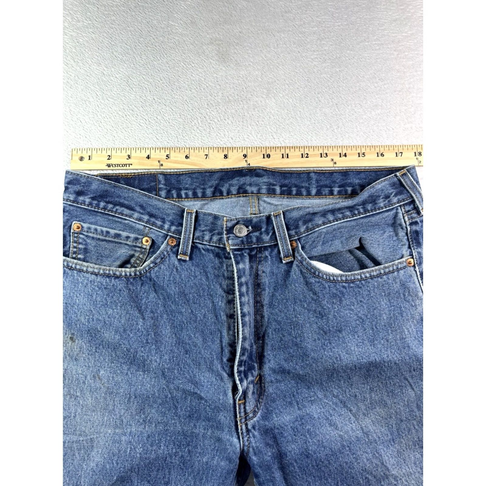 Levi's Levi's 505 Jeans Men's 36x29 Straight Leg Medium Wash Denim Workwear Cotton Jeans Regular Vintage: No Logo Button Zipper 5-Pocket 90s USA Cowboy Size US 36 / EU 52 - 7 Thumbnail