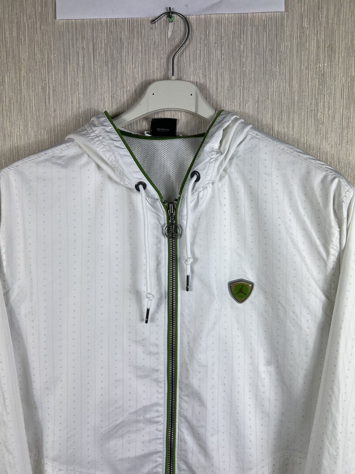 Jordan Brand Vintage Nike Jordan brand y2k light jacket windbreaker retro Size US L / EU 52-54 / 3 - 5 Thumbnail