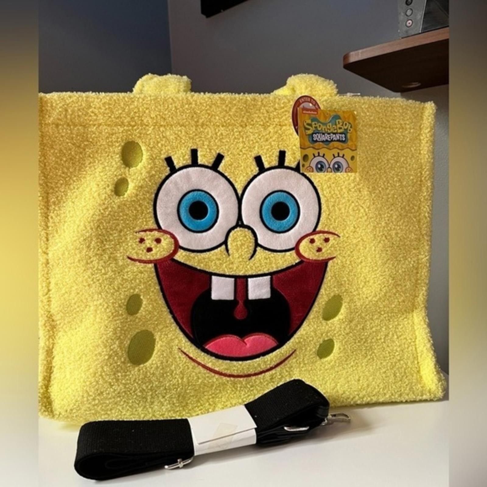 Nickelodeon Spongebob Large Weekender Tote Bag NWT in Green, Women's